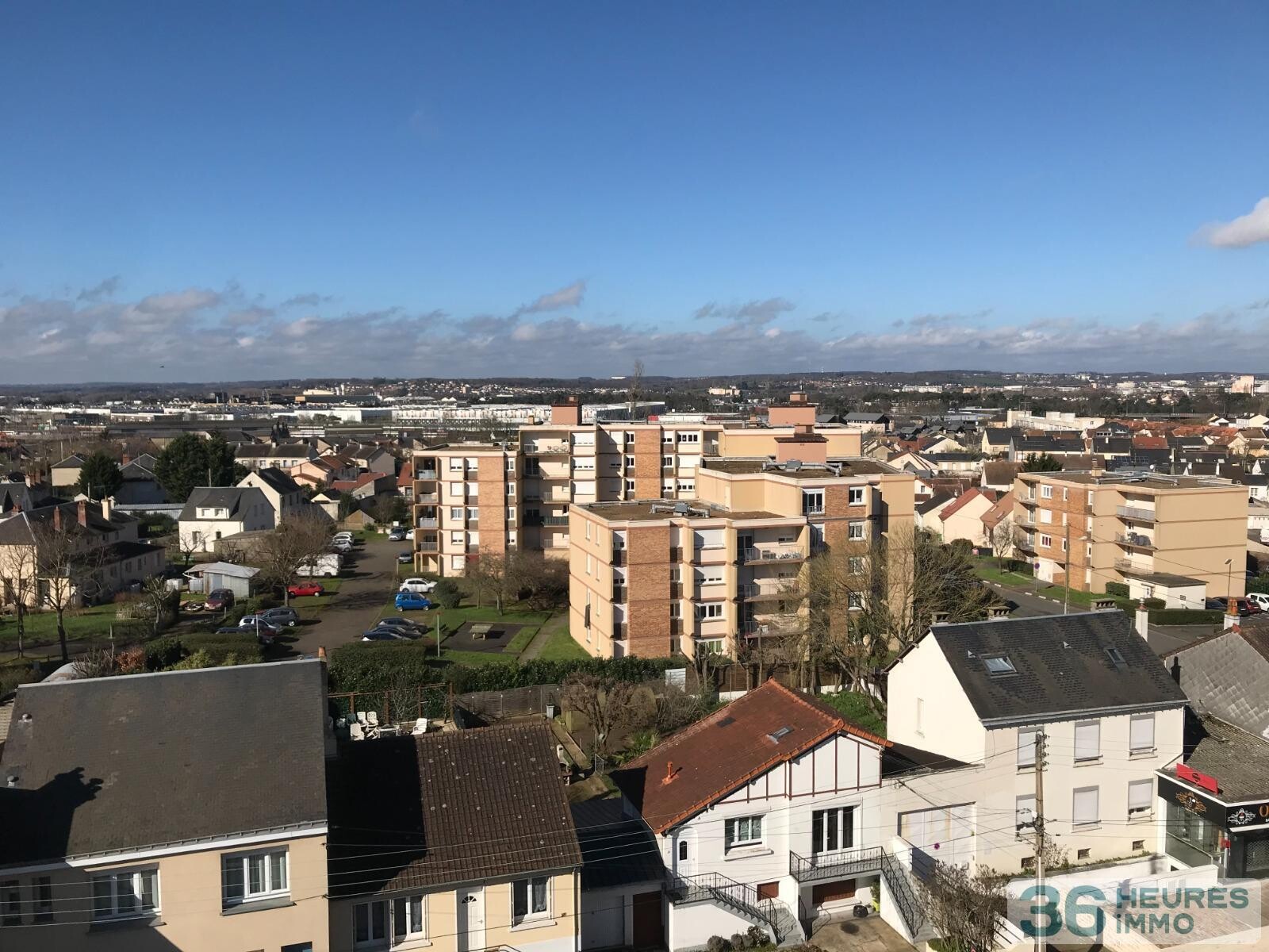 APPARTEMENT TYPE 2 - TRAVERSANT - VUE DEGAGEE