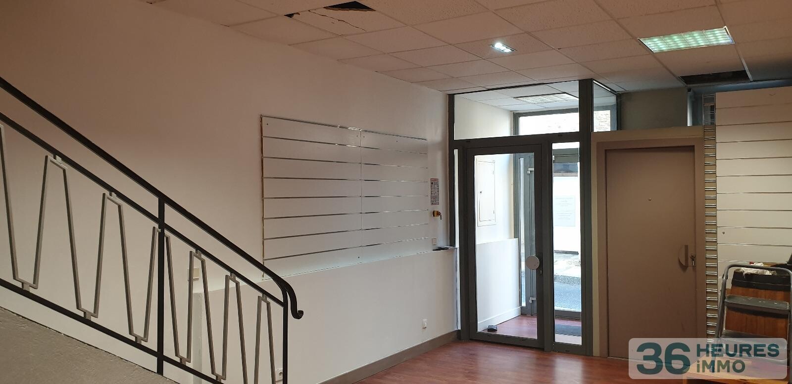 Immeuble à usage commercial