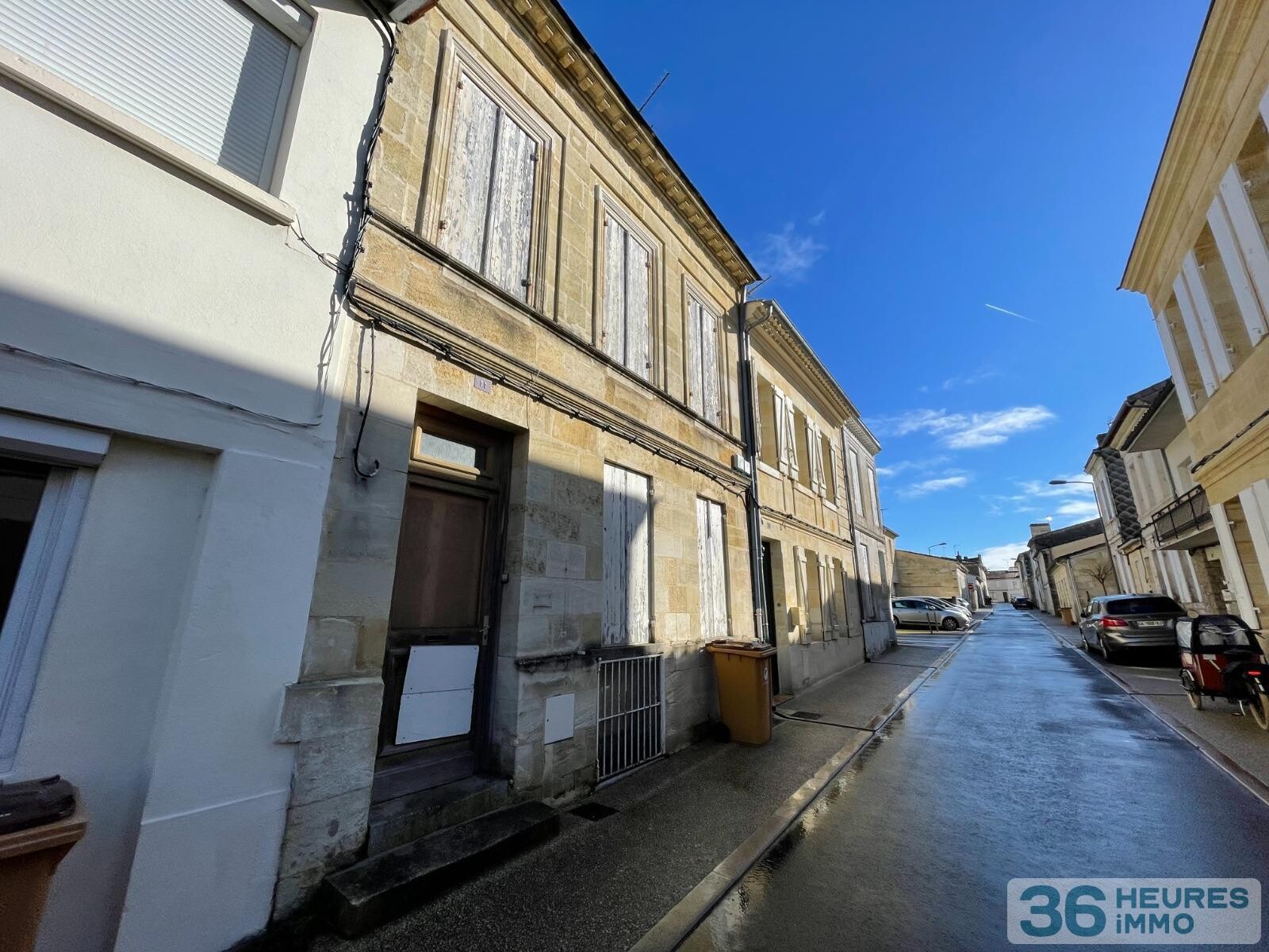 Libourne , Belle maison en pierre avec terrain à rénover.