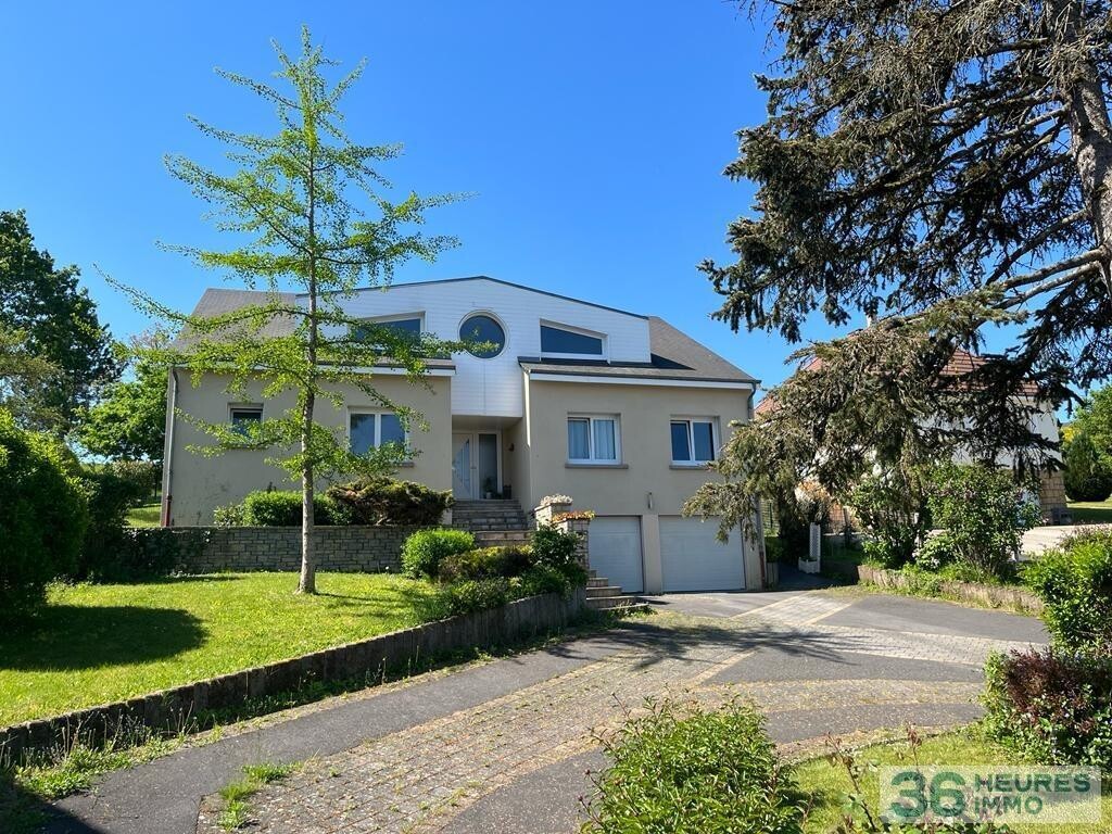 Pavillon d'architecte située sur la commune de FLize