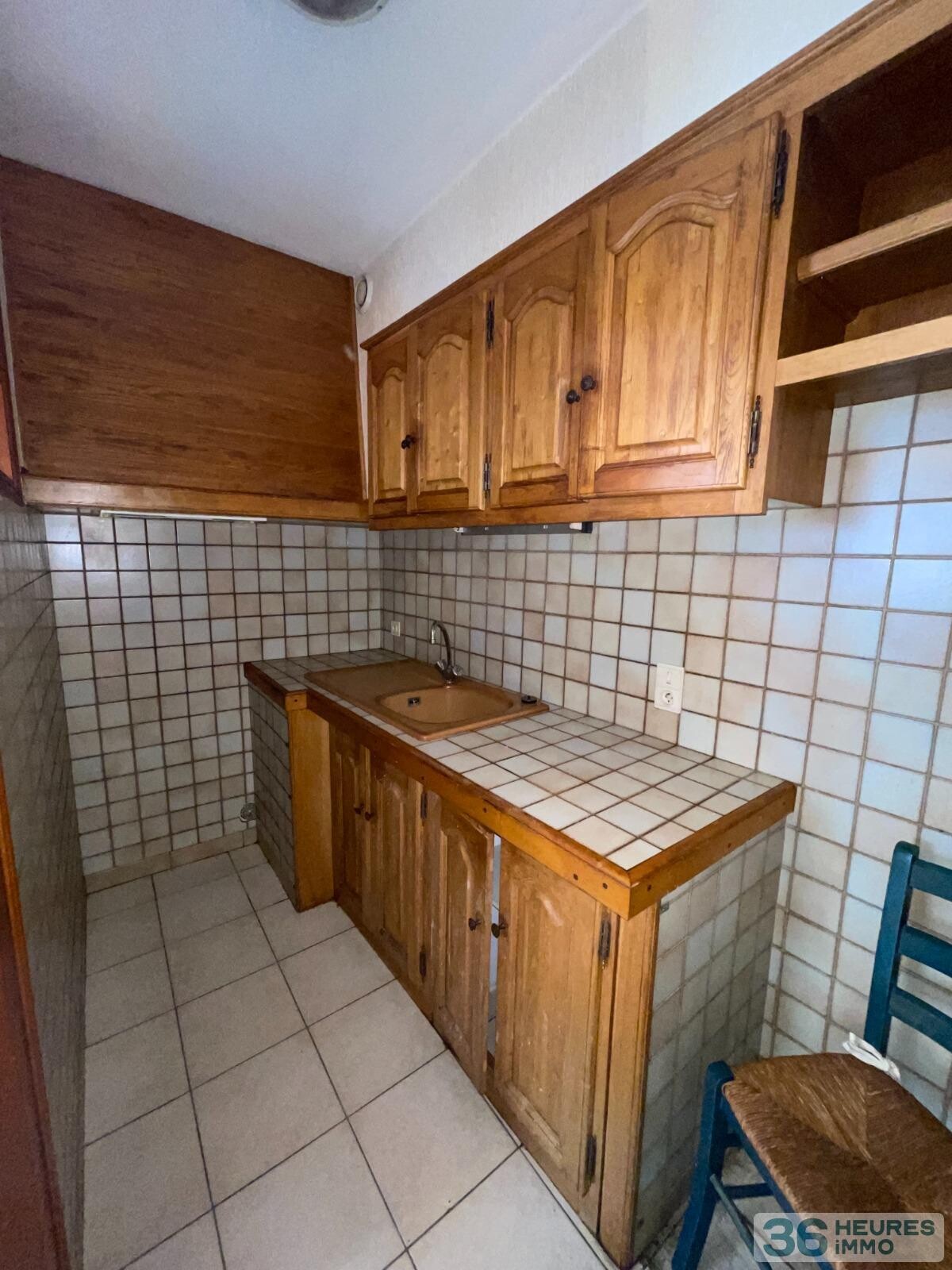 Agen, belle maison, 1 chambre et 1 bureau.