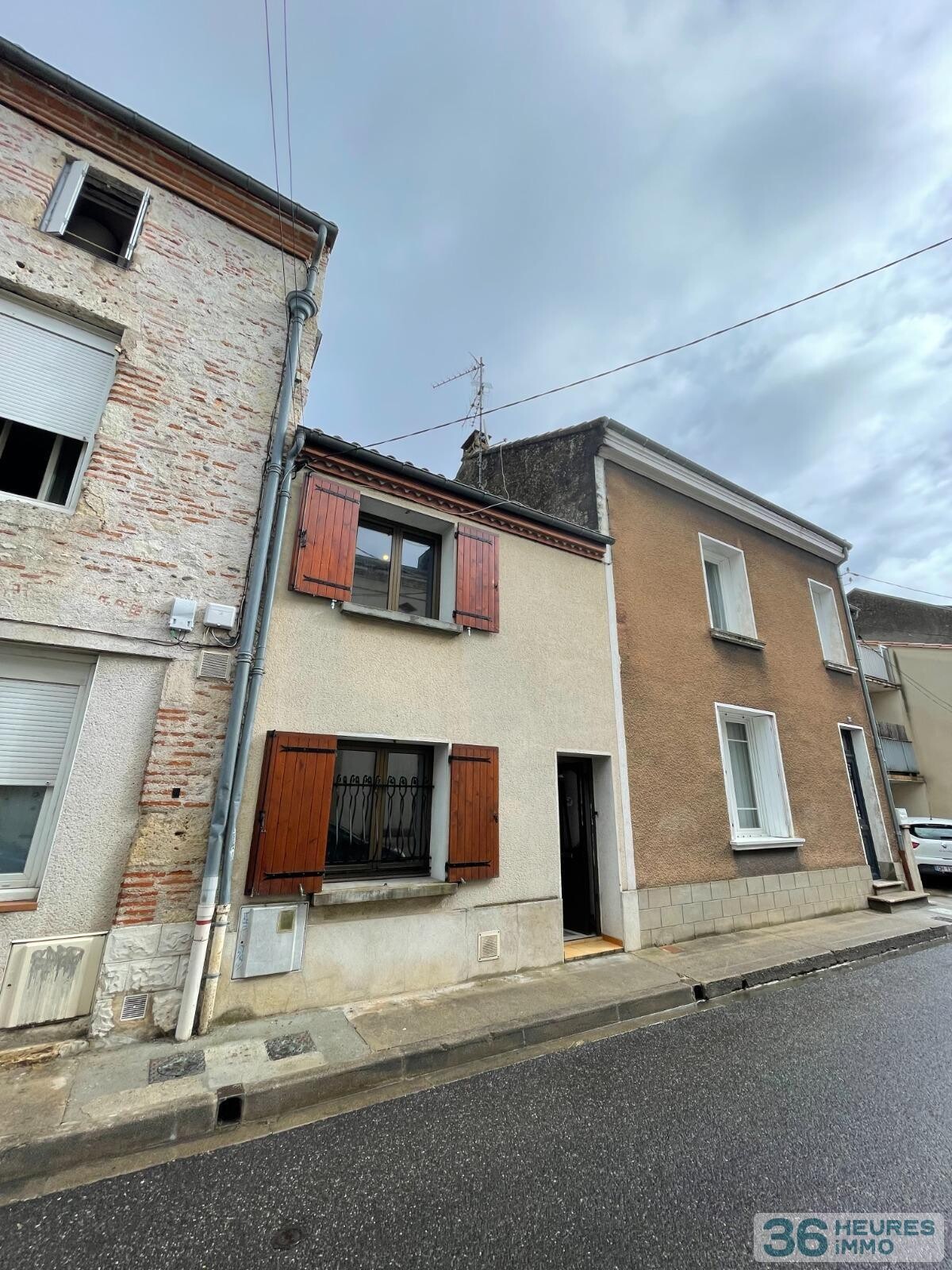 Agen, belle maison, 1 chambre et 1 bureau.