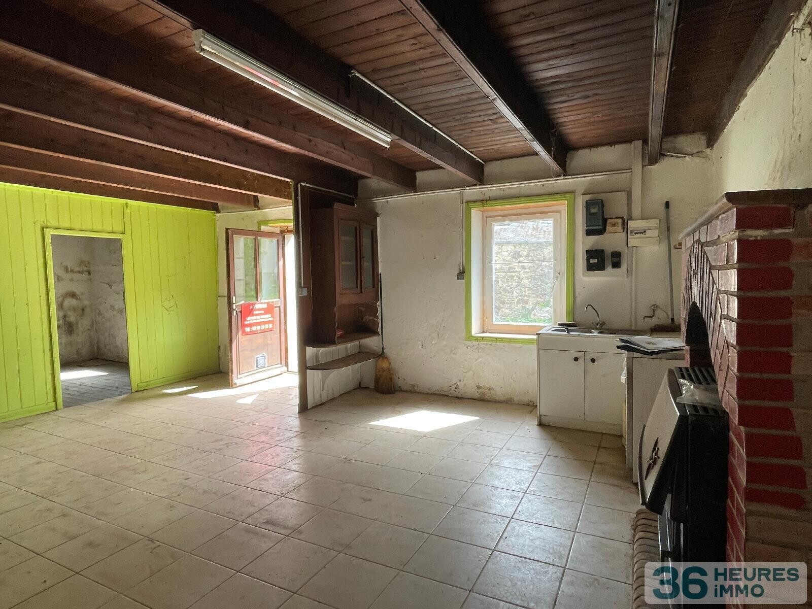 Loqueffret - ancienne longère à rénover avec terres