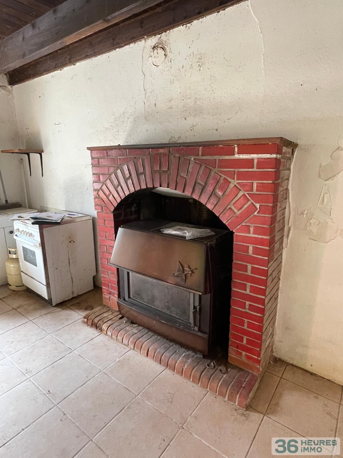 Loqueffret - ancienne longère à rénover avec terres