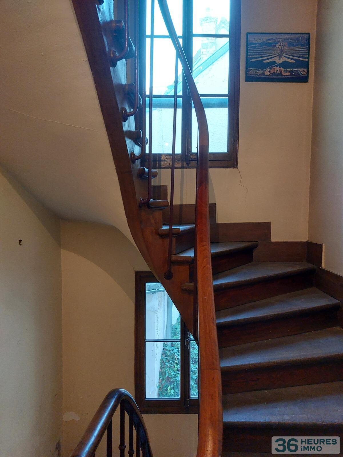 A vendre immeuble libre habitation + local commercial melun 77000