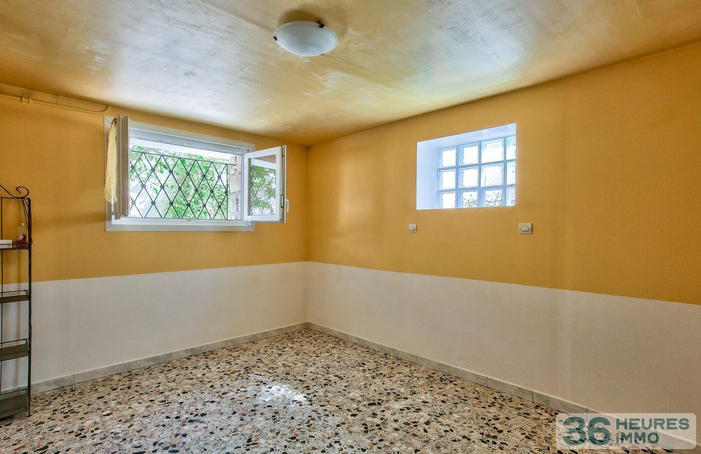 Pavillon avec jardin, sous-sol et comble