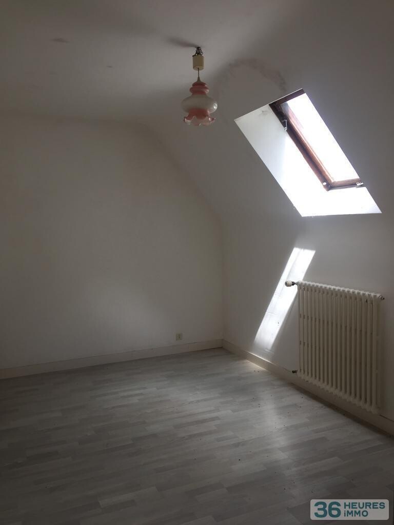 A vendre maison avec jardin et dependance 