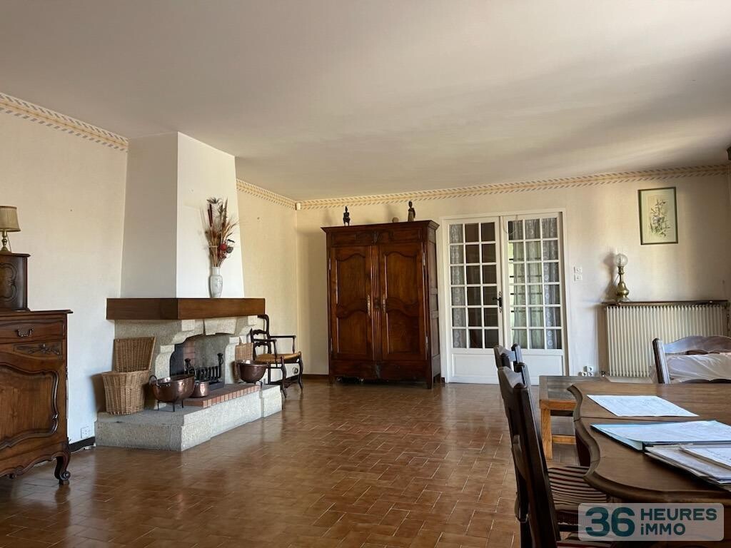 Maison avec jardin et garage