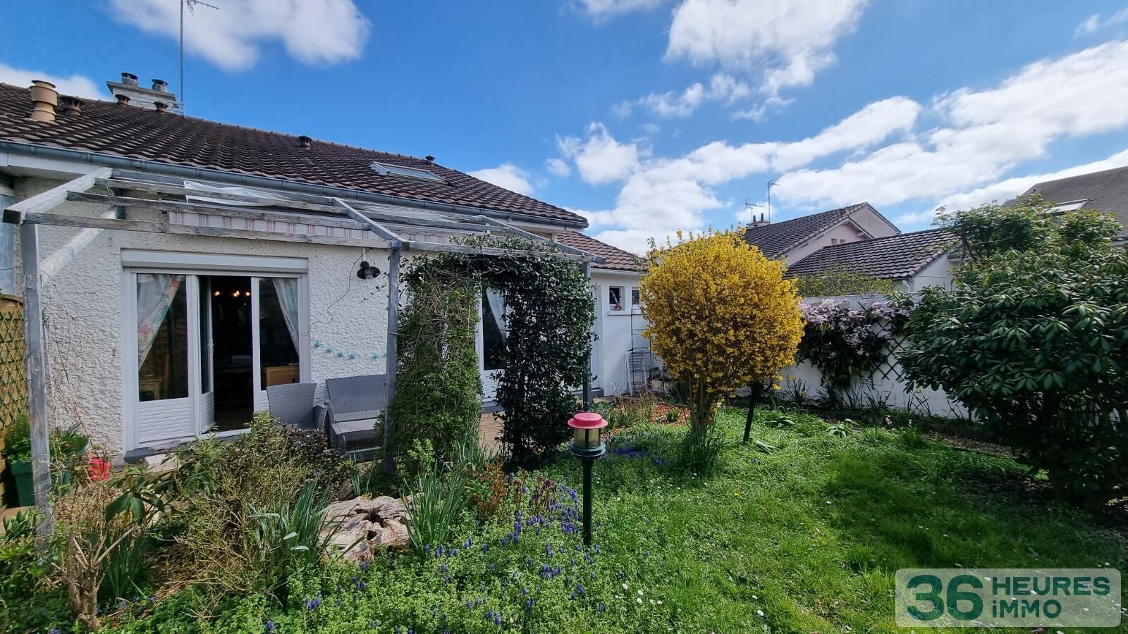Maison avec chambre de plain pied. 