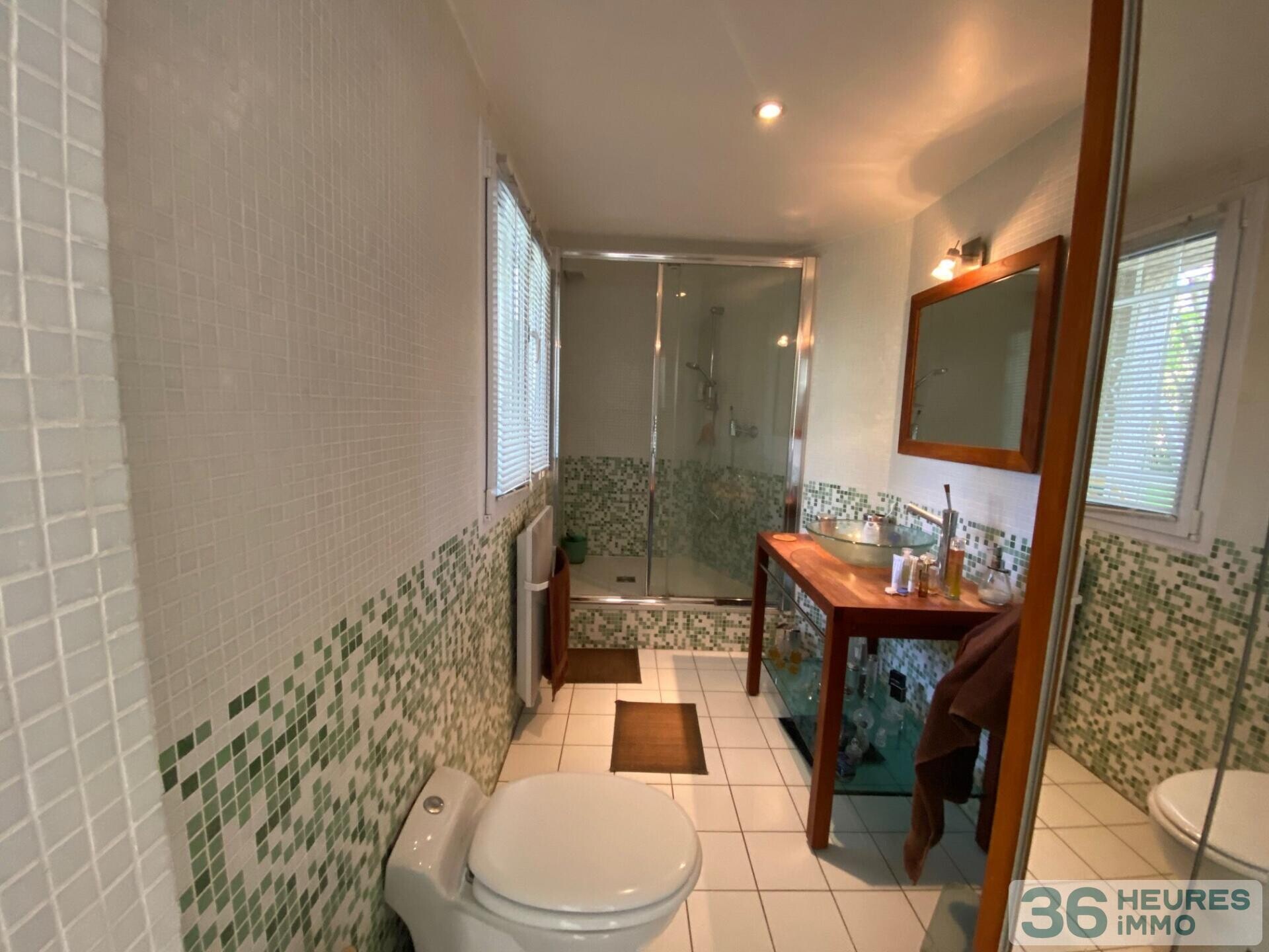 Maison 6p sur 588 m2 , jardin, garage