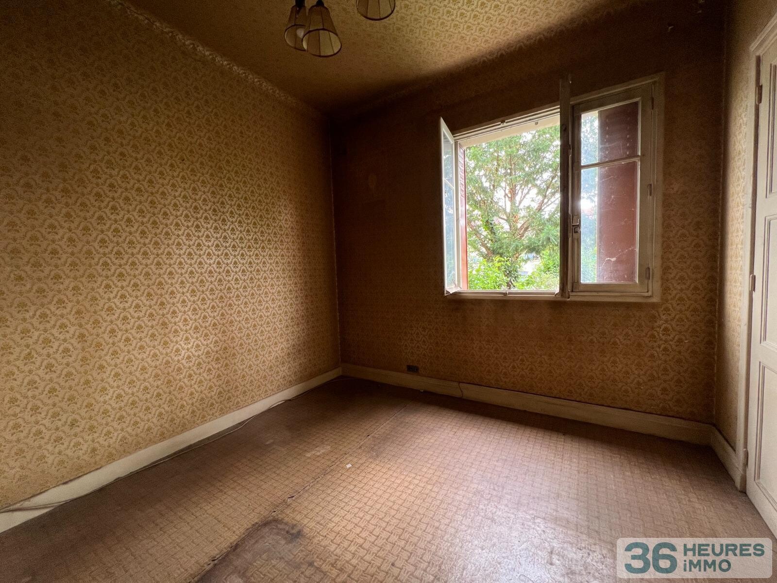 Maison de ville quartier neufs soleils.