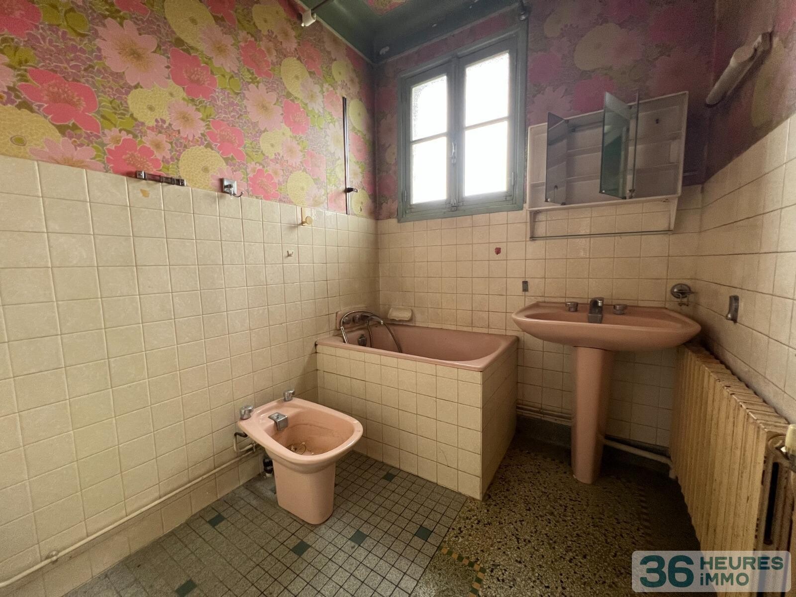 Maison de ville quartier neufs soleils.