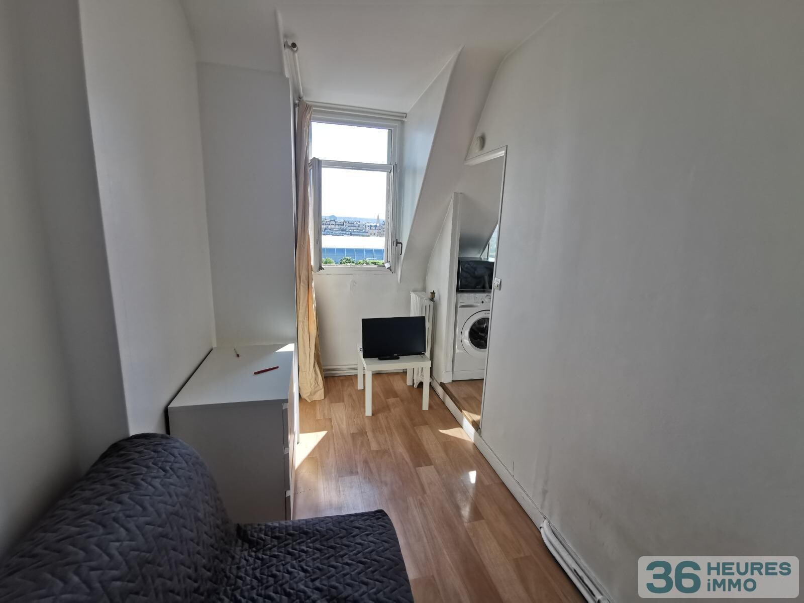 Chambre de service paris 7