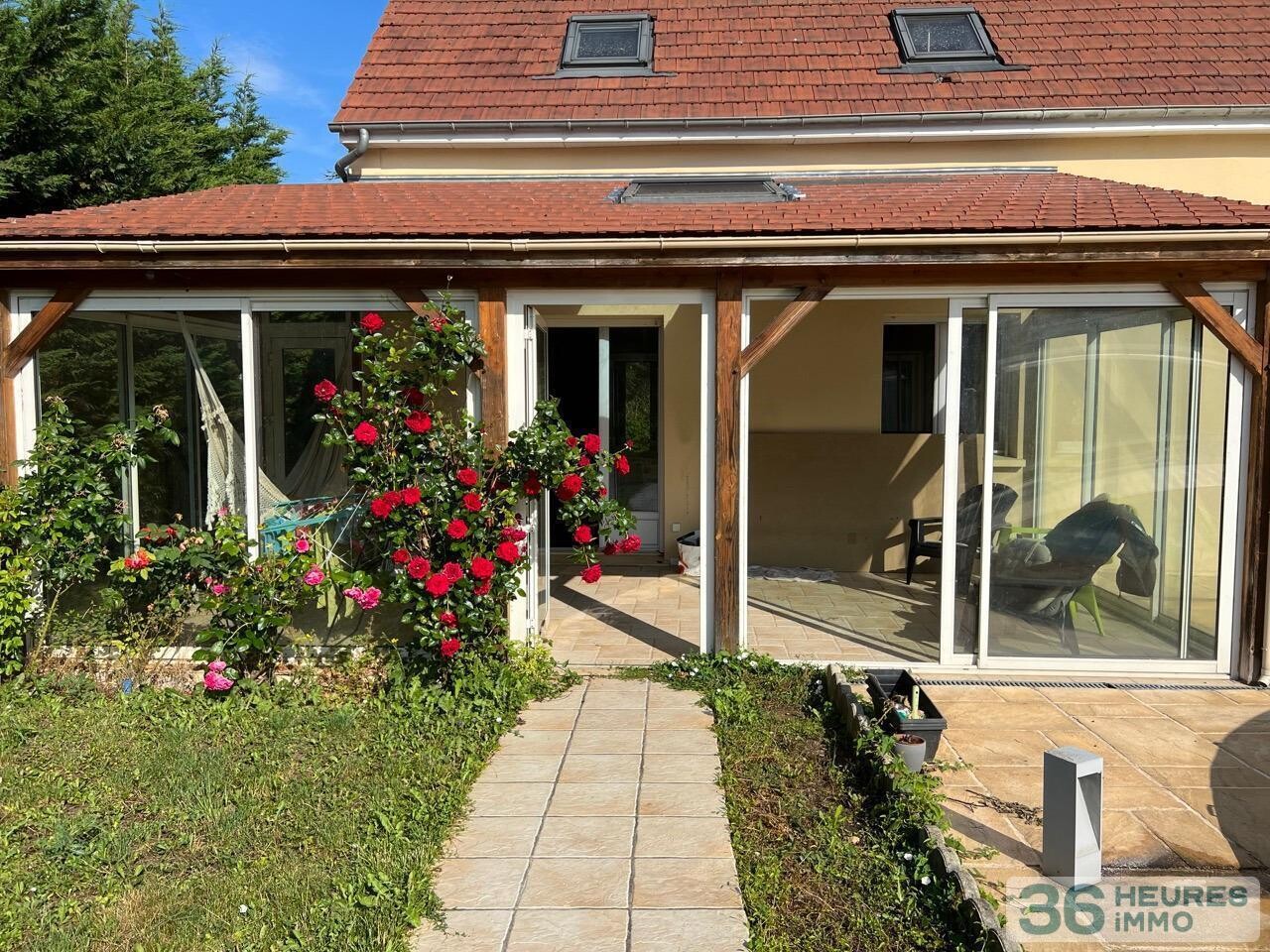 Maison avec piscine chauffée