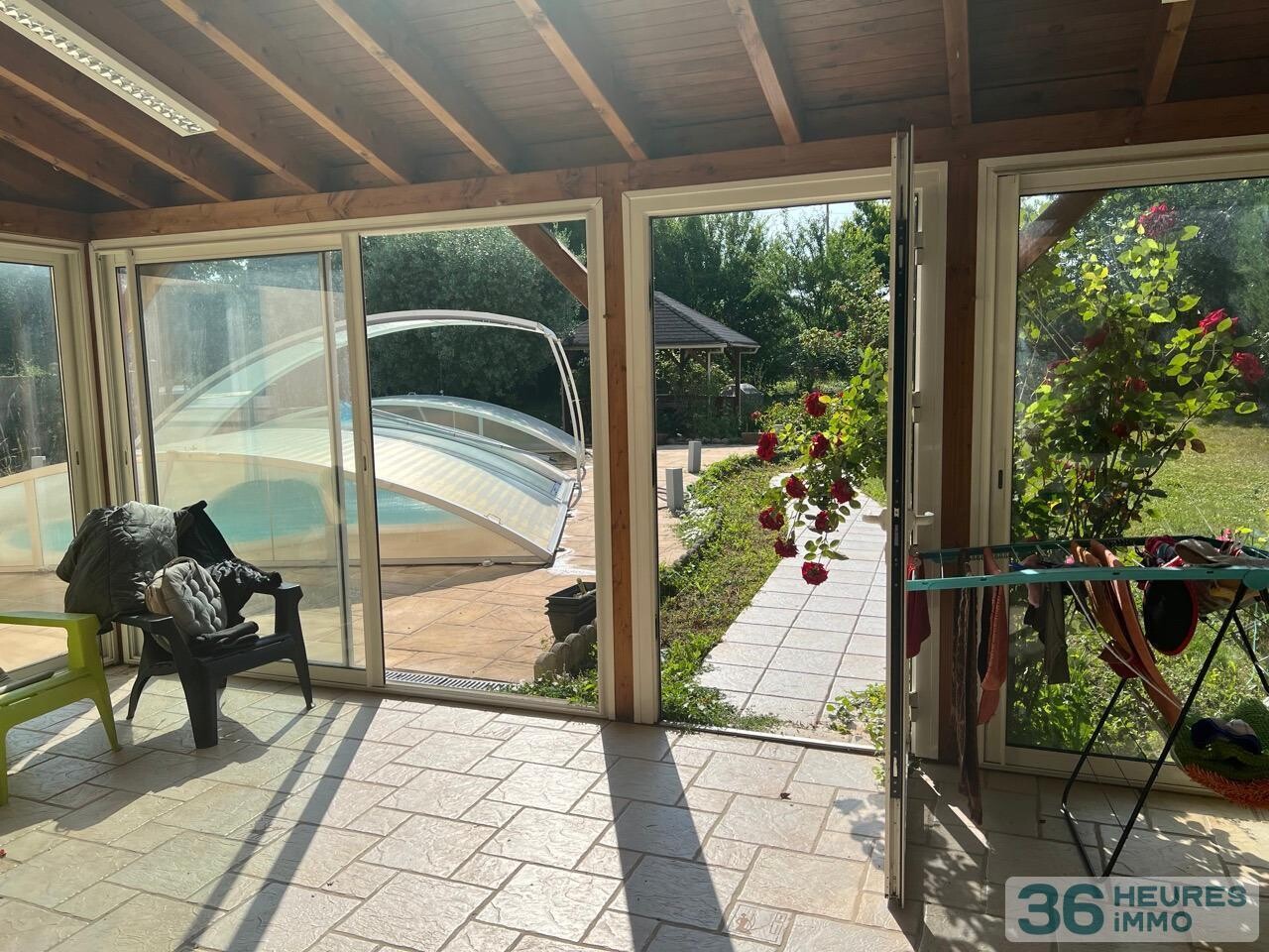 Maison avec piscine chauffée