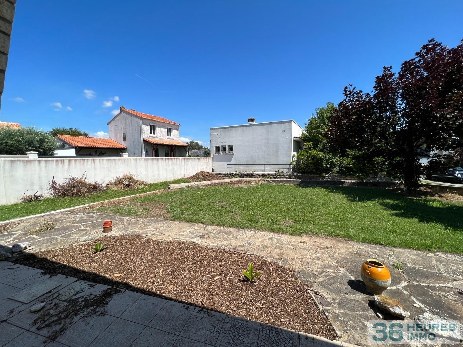 Maison avec jardin