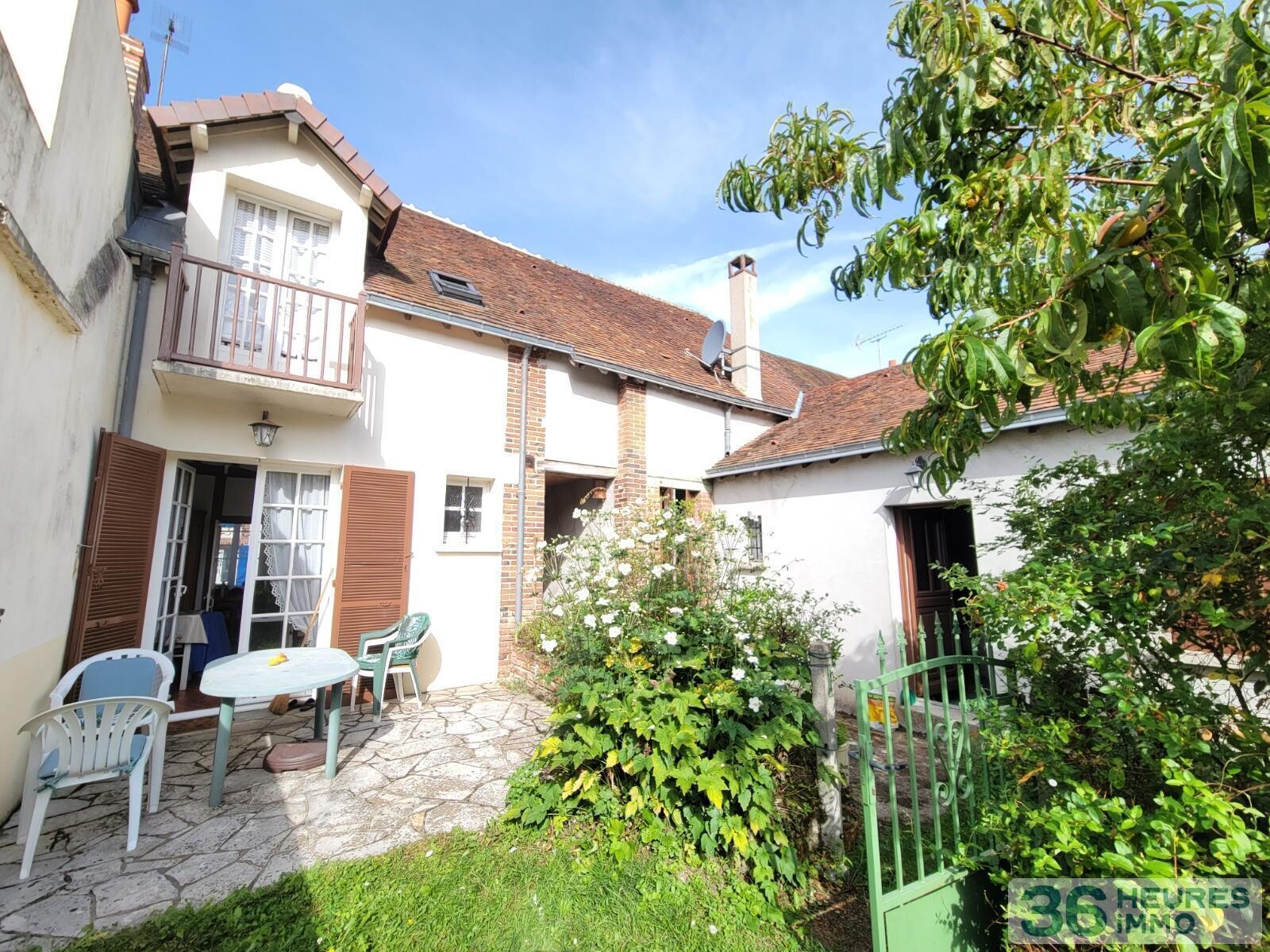 Maison centre cloyes les trois rivieres 3 pièces avec jardin au bord du torrent