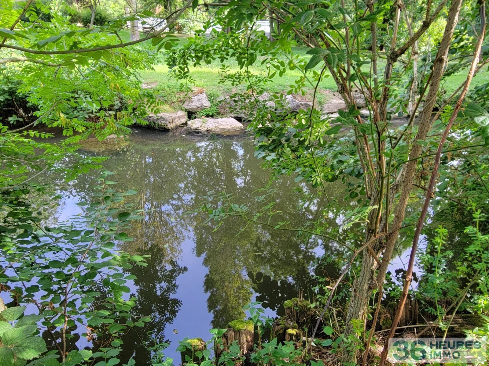 Maison centre cloyes les trois rivieres 3 pièces avec jardin au bord du torrent