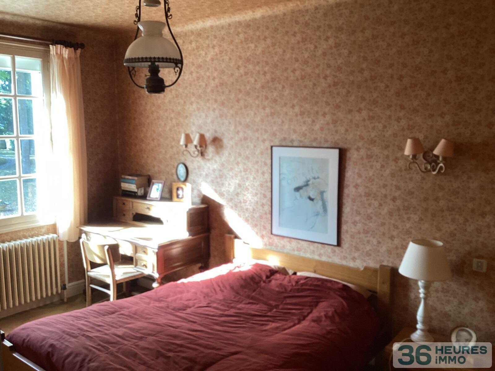 Pavillon style ile de france sur sous-sol avec partie de terrain constructible