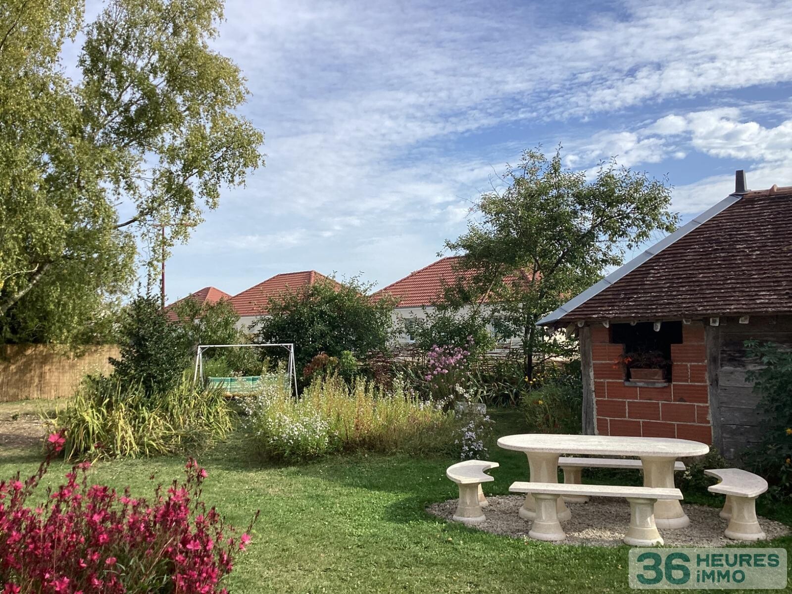 Maison ancienne en pans de bois à restaurer