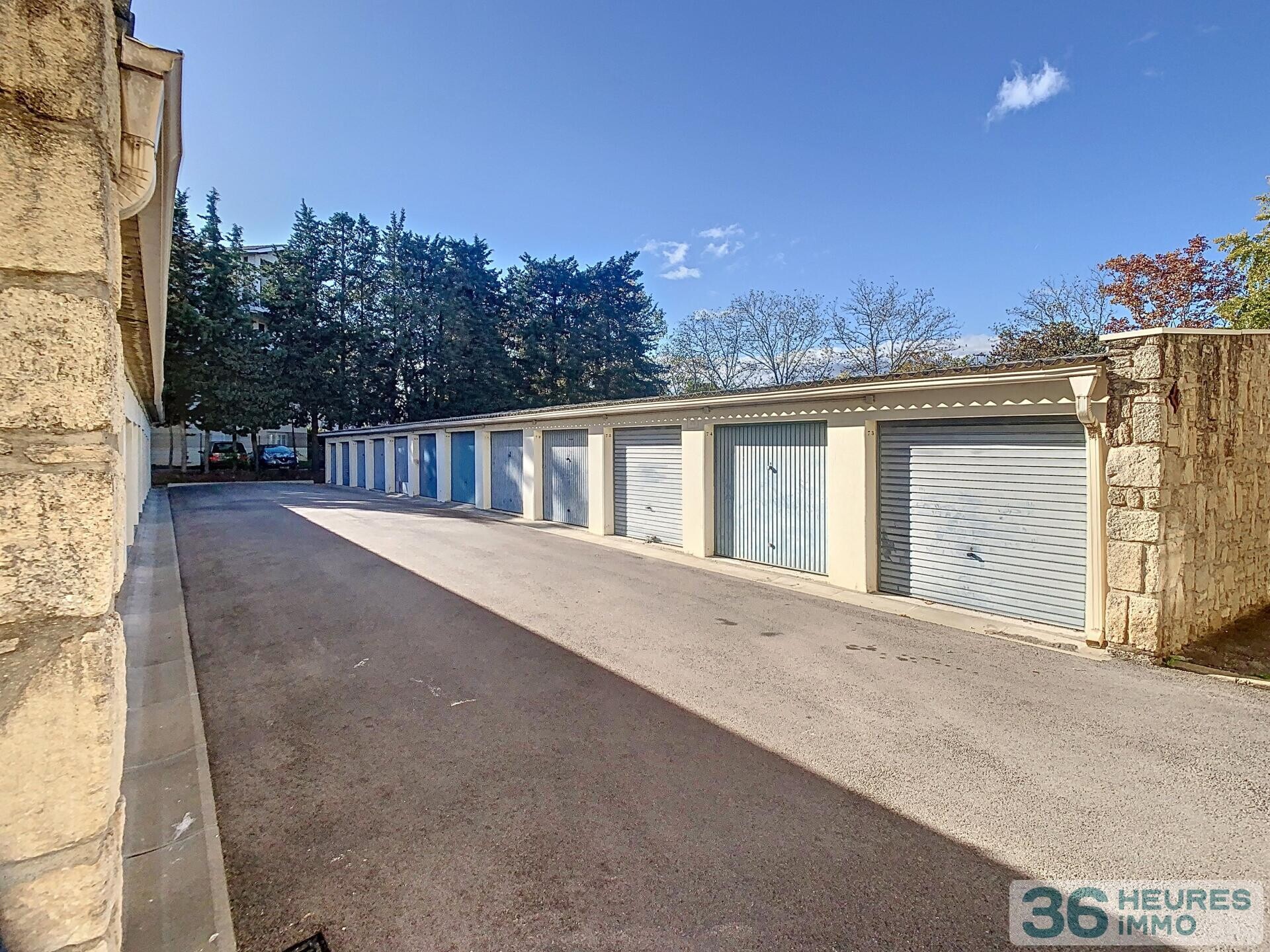 Appartement type 3 à rénover et garage