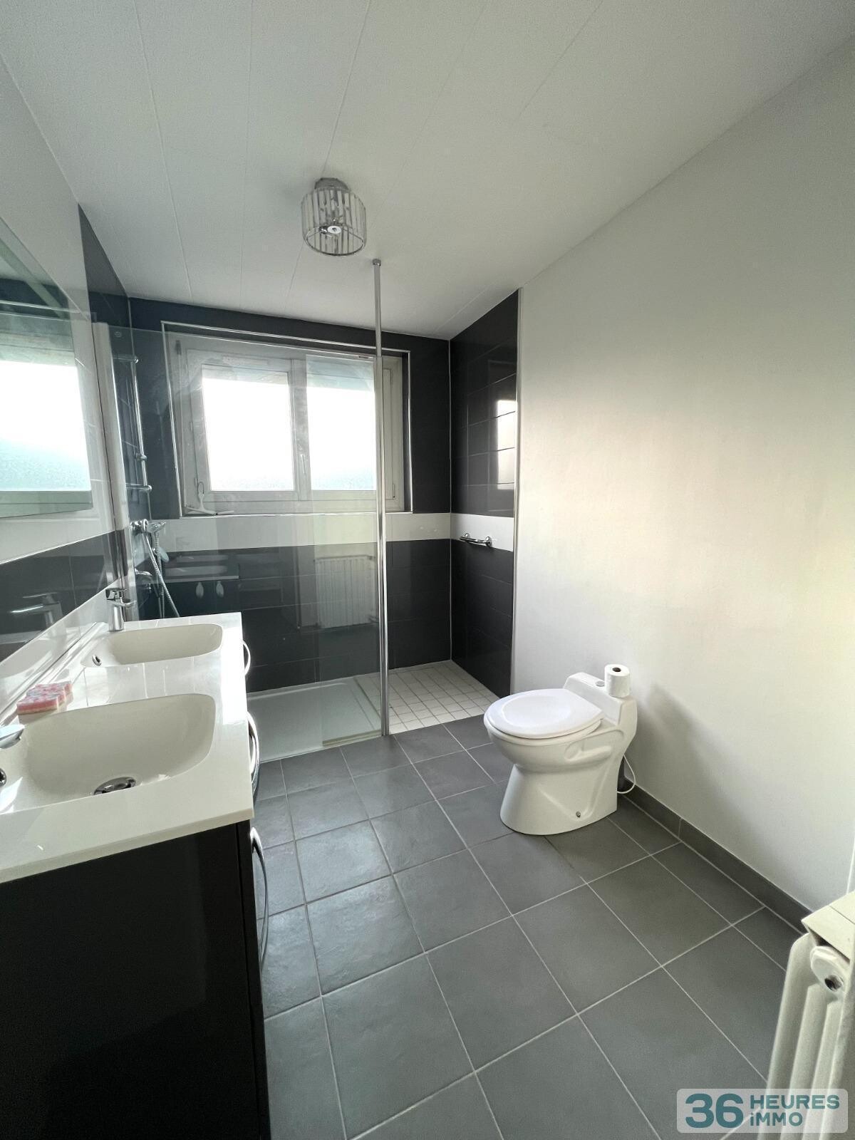 Maison de ville proche de toutes commodités