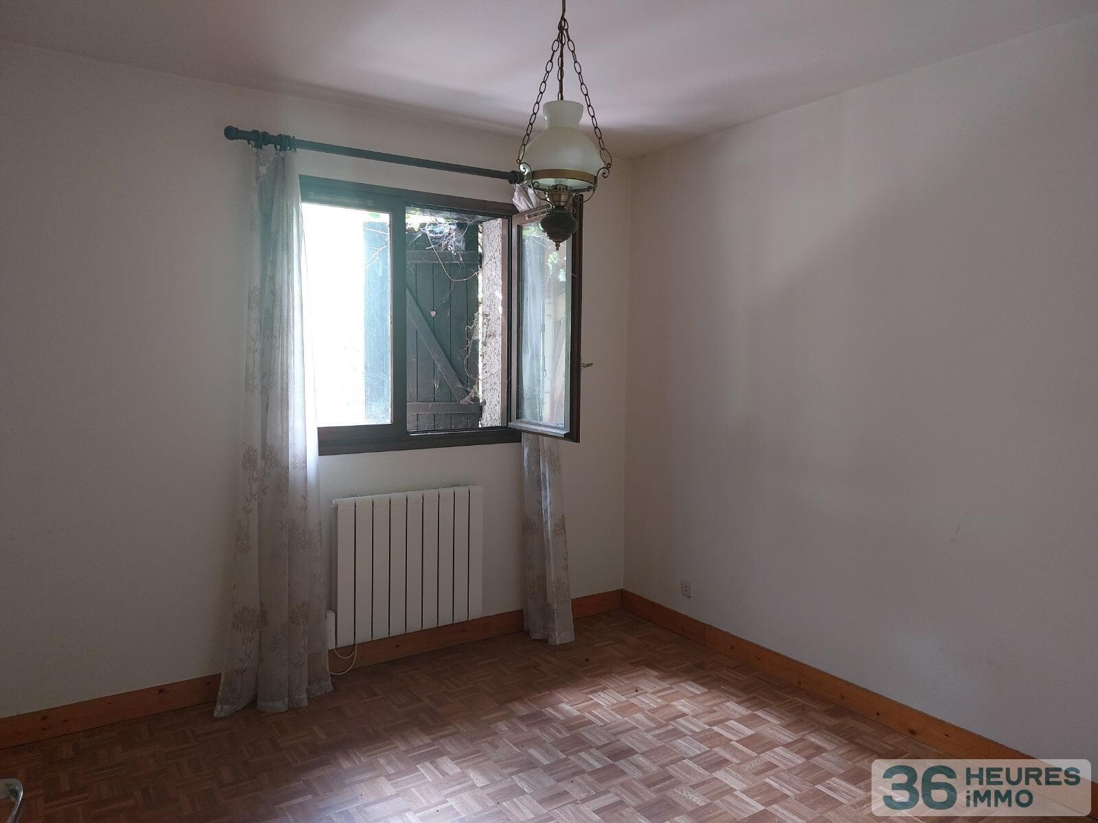 Maison T6 de 141 m² à SAINT-FARGEAU-PONTHIERRY