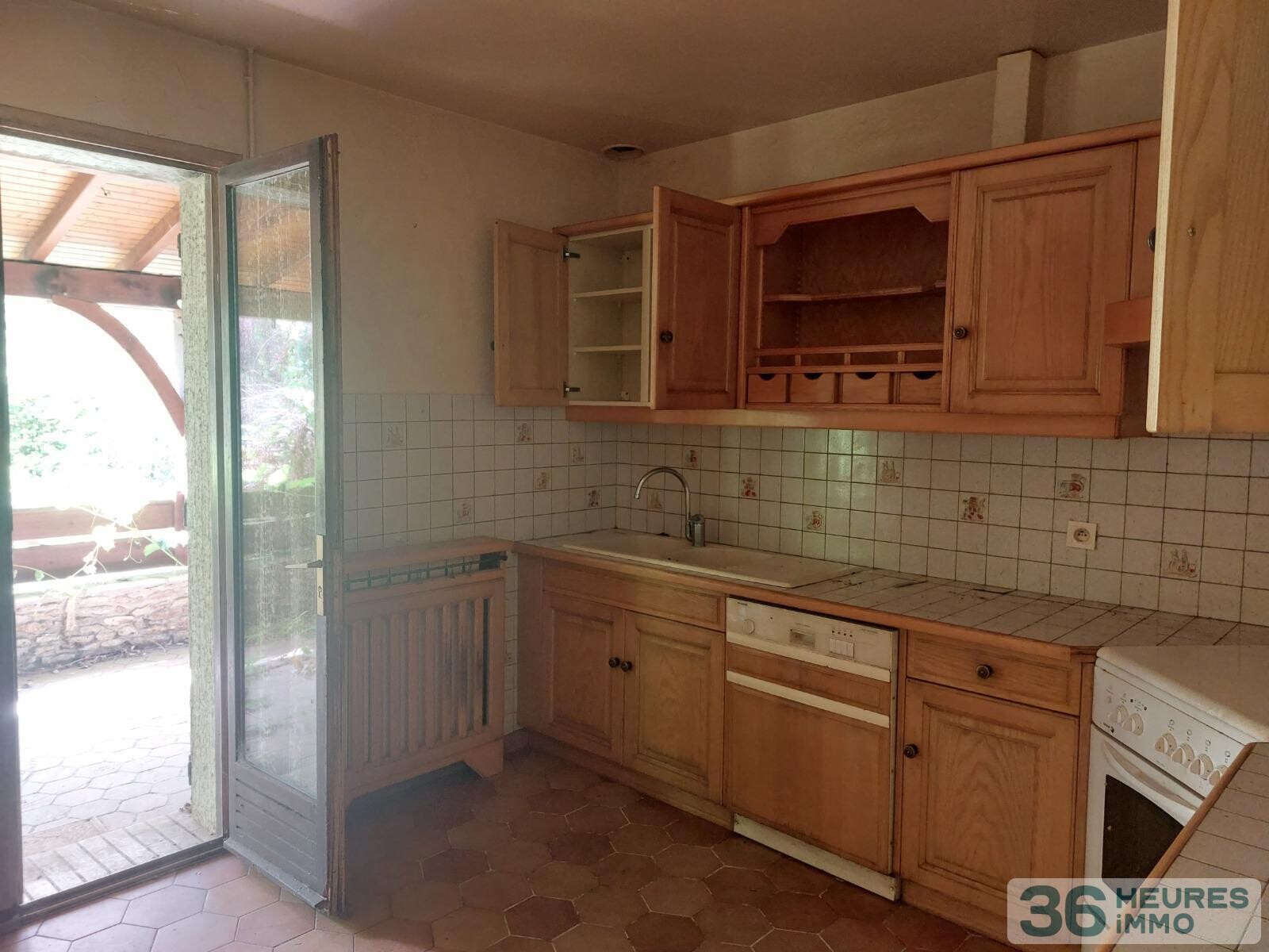 Maison T6 de 141 m² à SAINT-FARGEAU-PONTHIERRY