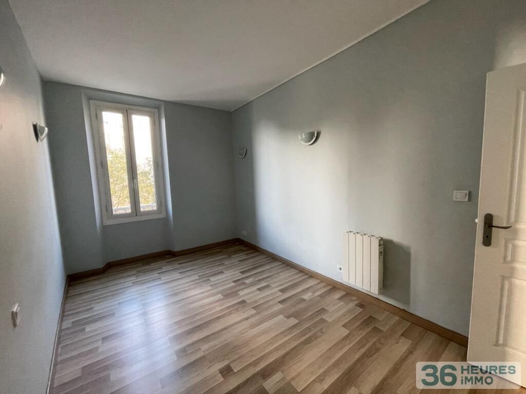 Toulon centre 2 pieces de 61m2