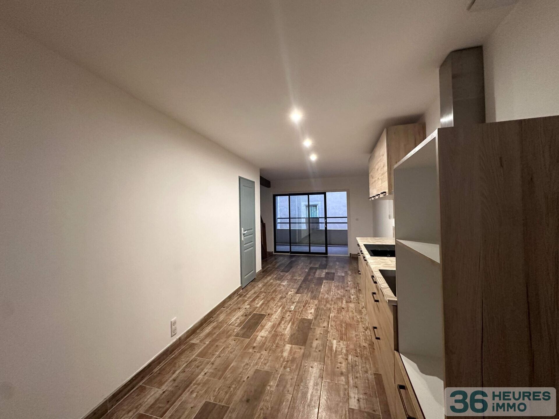 Maison de village NYONS 