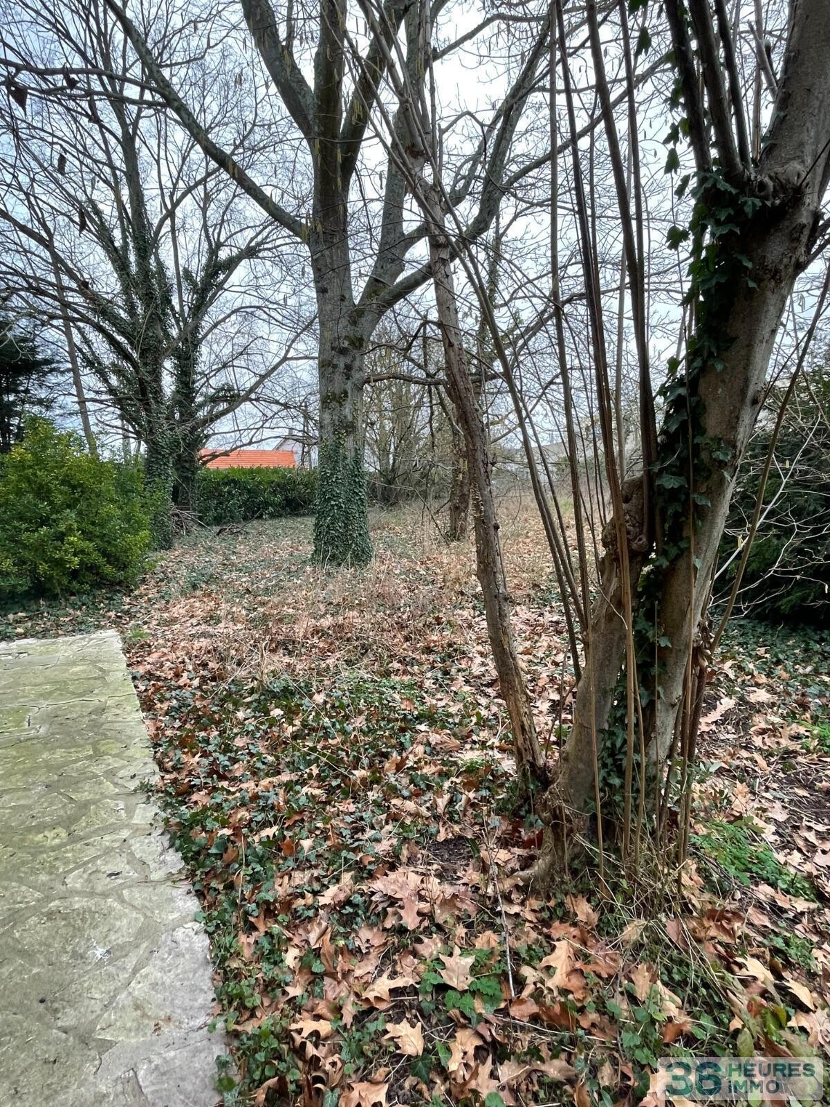 Maison + terrain d'environ 2800 m2 - Breuillet