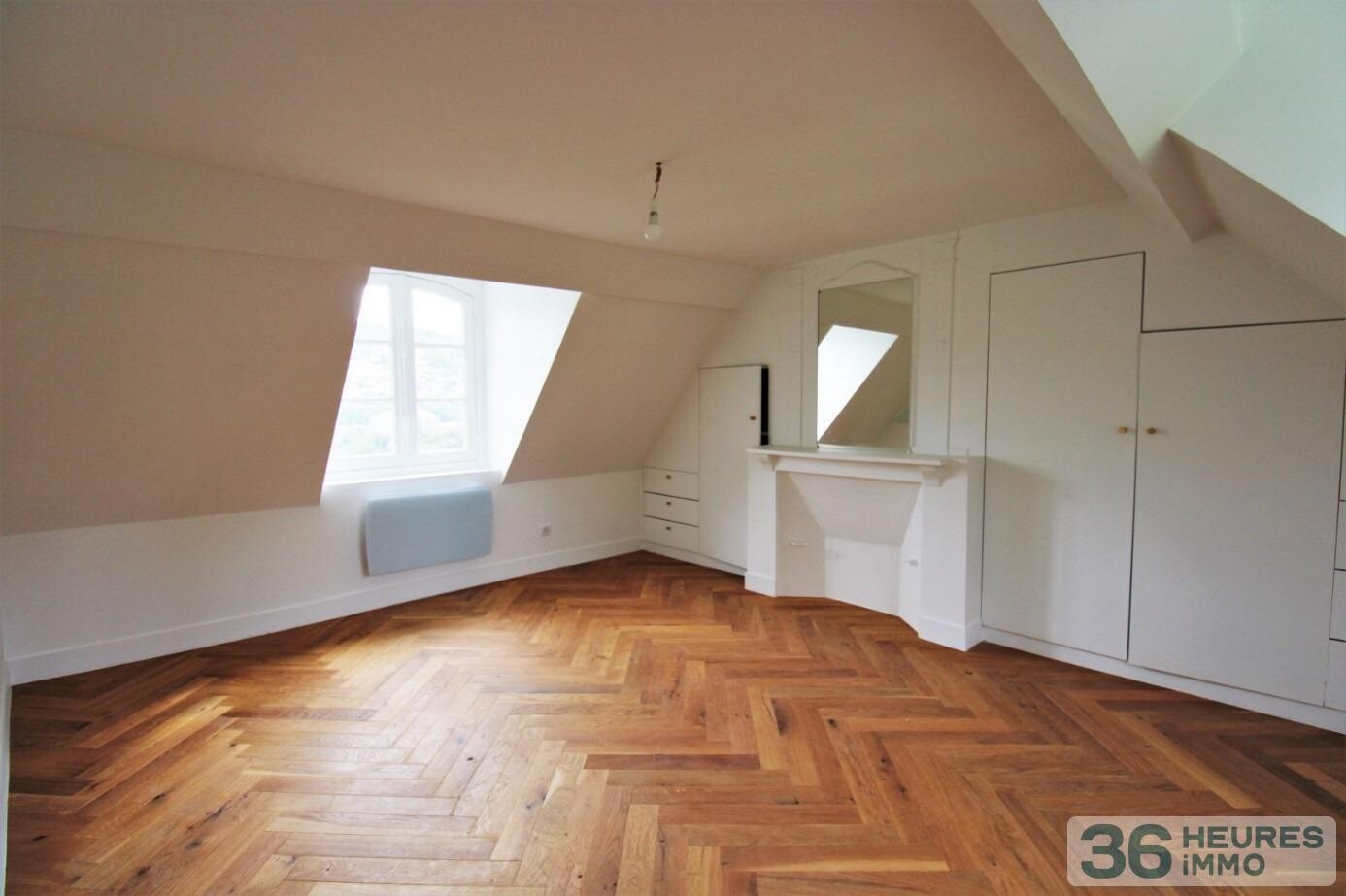 BELLE MAISON DE TYPE F6 ENTIEREMENT RENOVEE