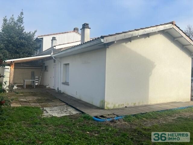 MAISON PLUME LA POULE