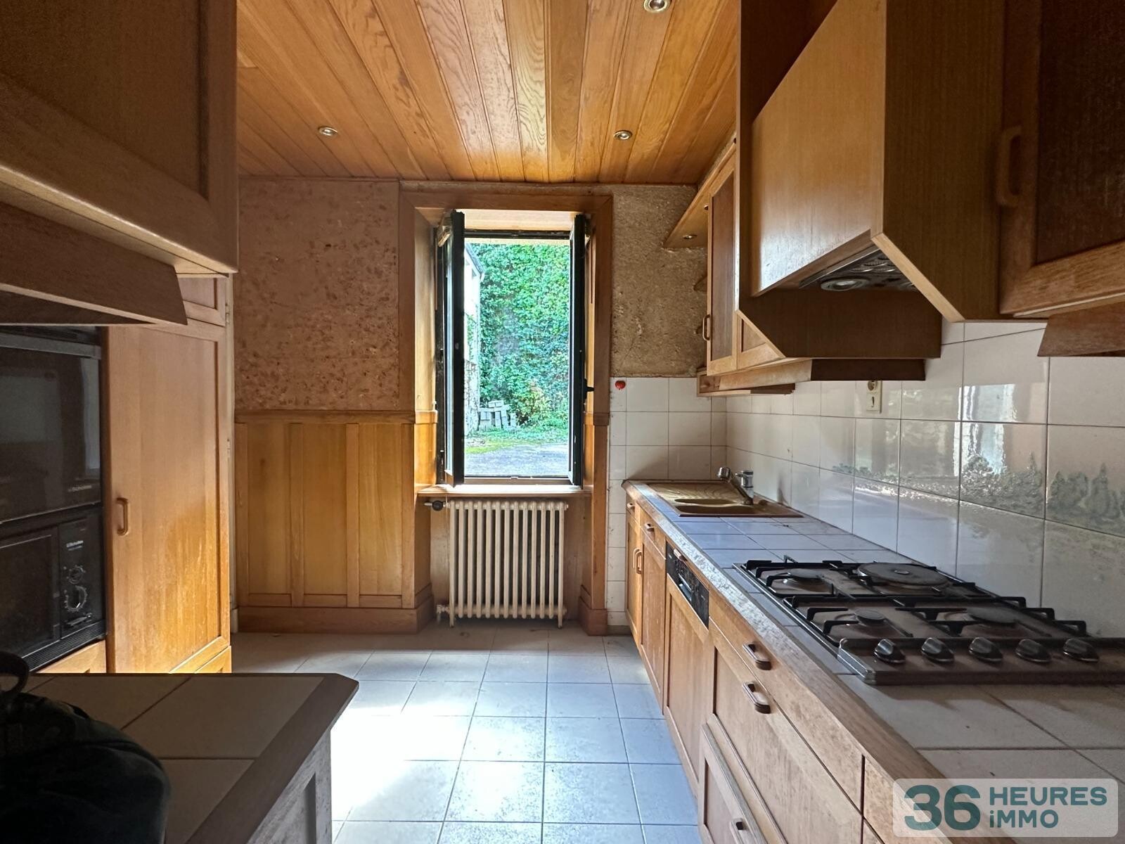 Sur les Quais, Maison de 210 m² avec appartement indépendant sur l'arrière