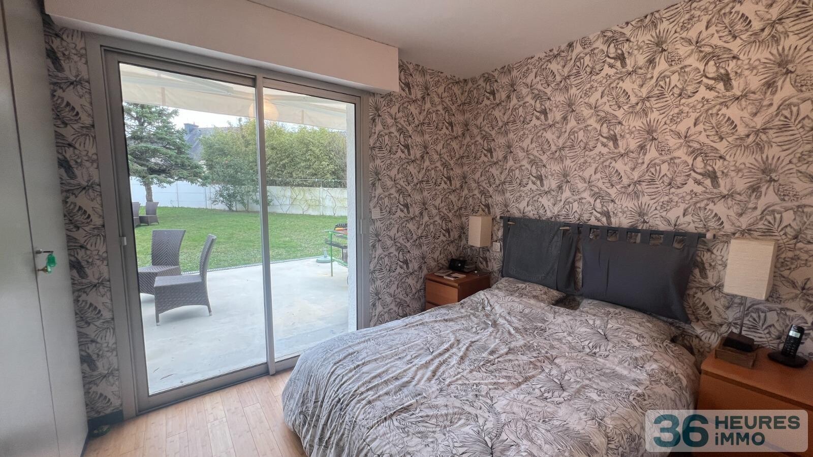 Maison avec vie de plain pied et grand jardin paysagé