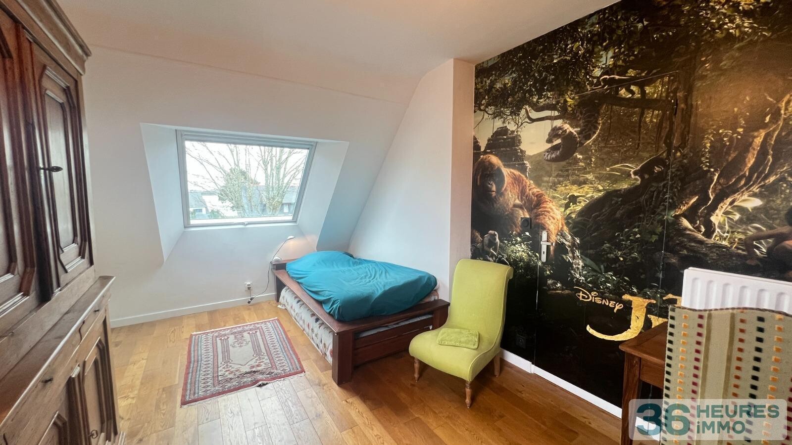 Maison avec vie de plain pied et grand jardin paysagé