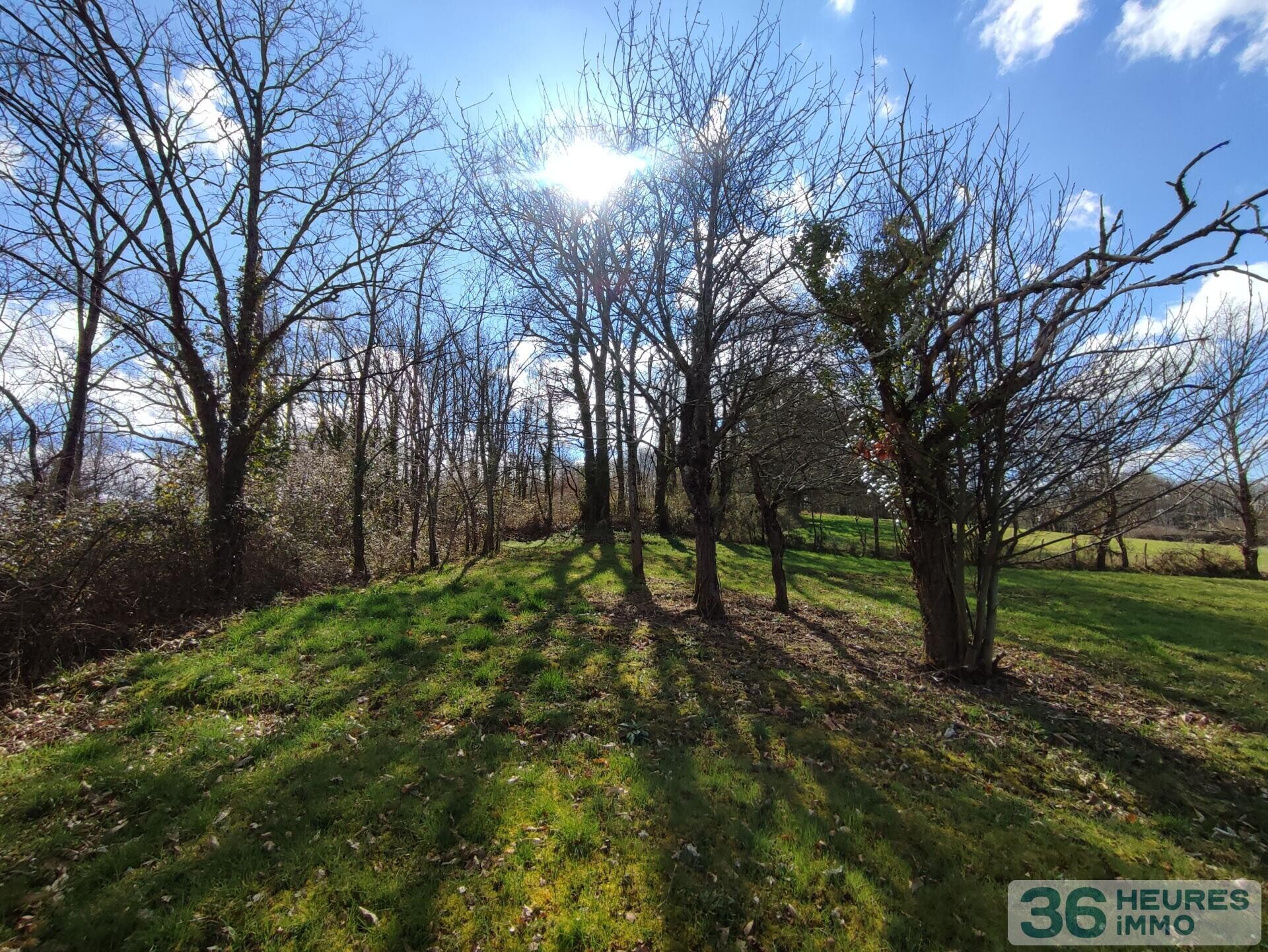 Terrain constructible de 2560 m²