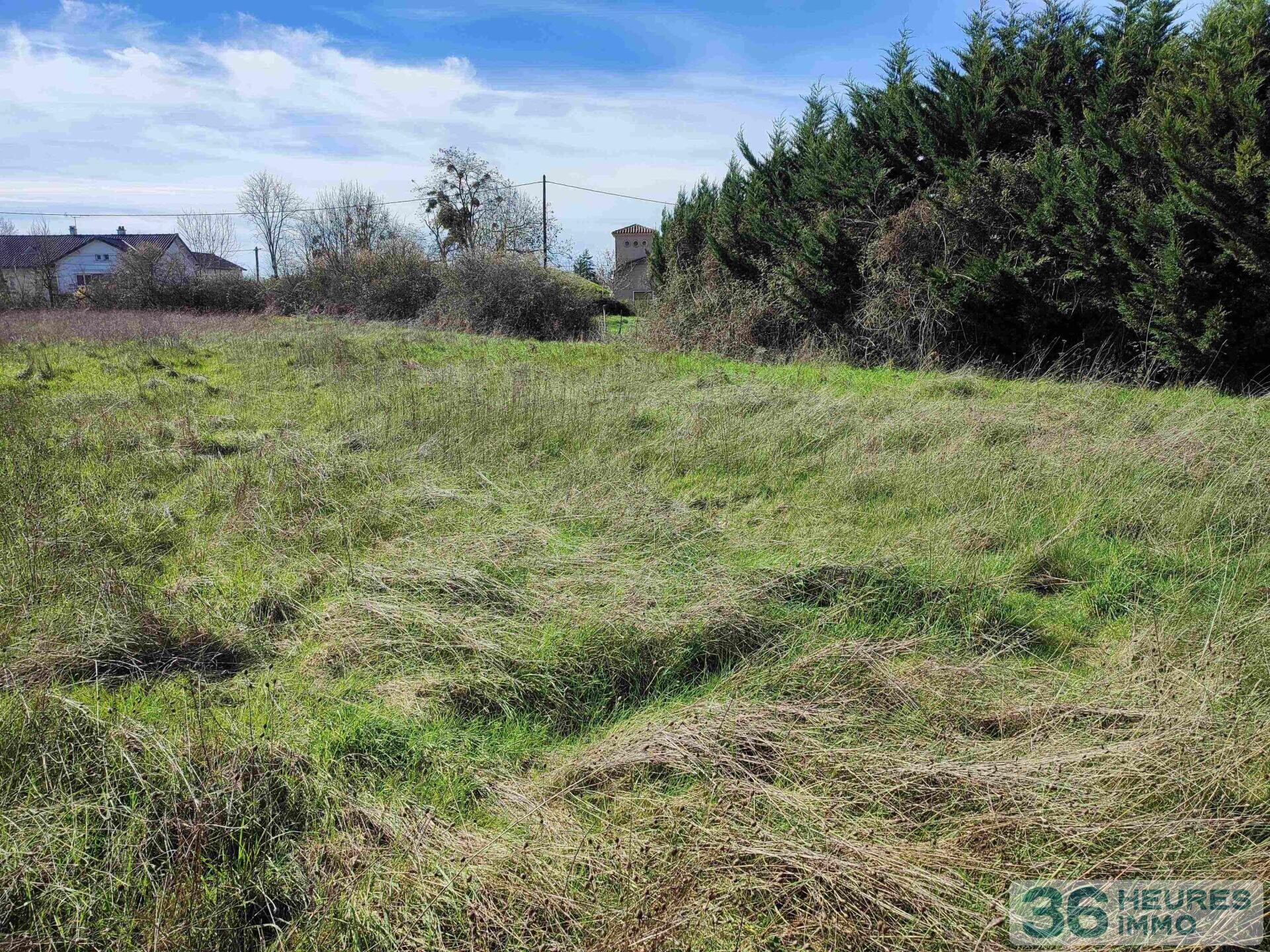 Terrain constructible 1374 m²