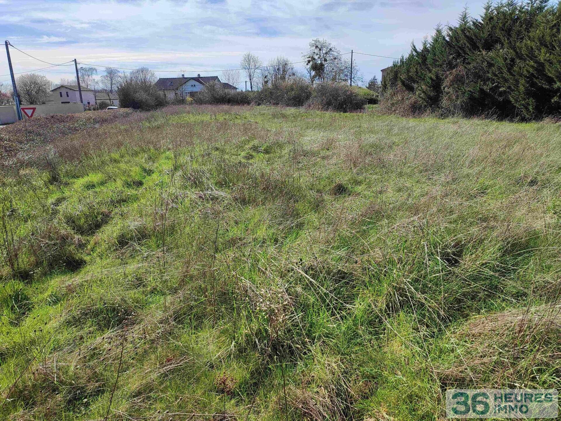 Terrain constructible 1374 m²