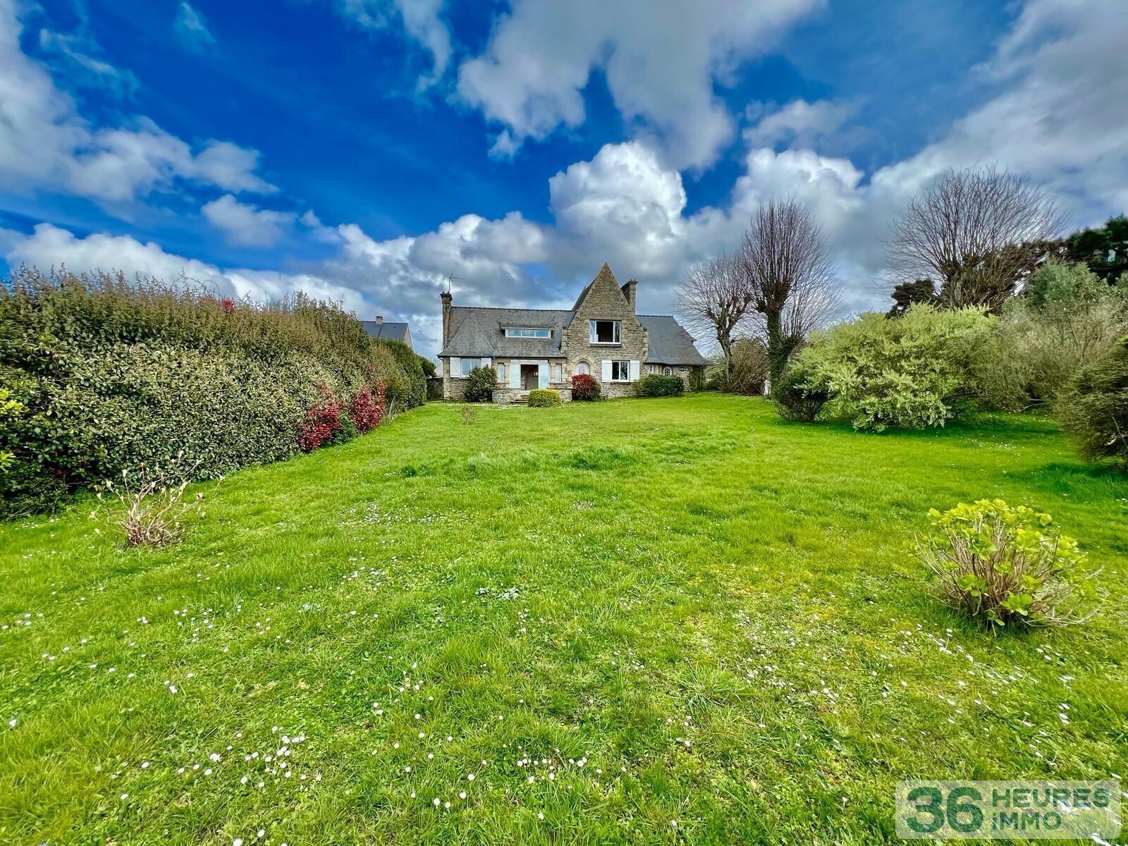 VILLA AVEC VUE MER