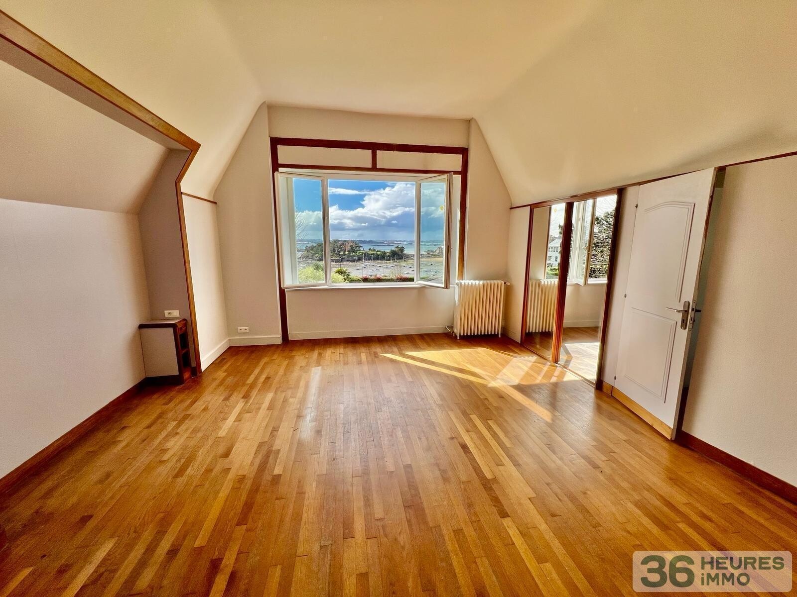 VILLA AVEC VUE MER