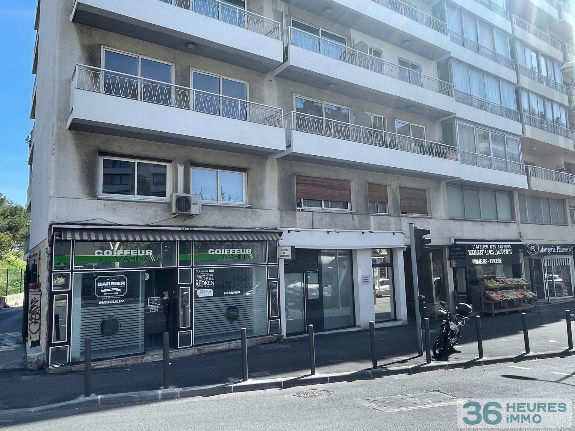 MURS DE COMMERCE LIBRE