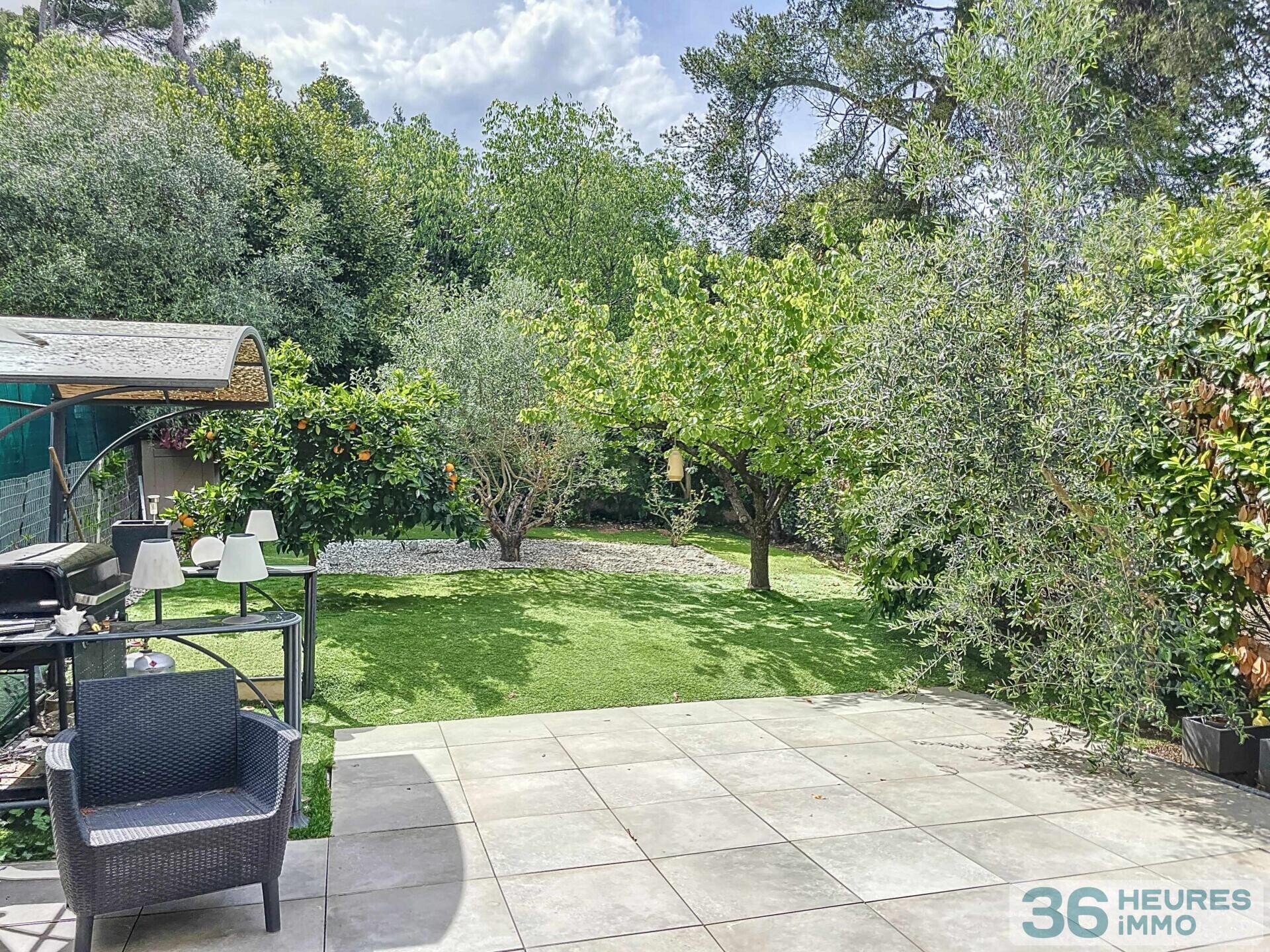 Appartement T3 avec jardin, parking et garage 