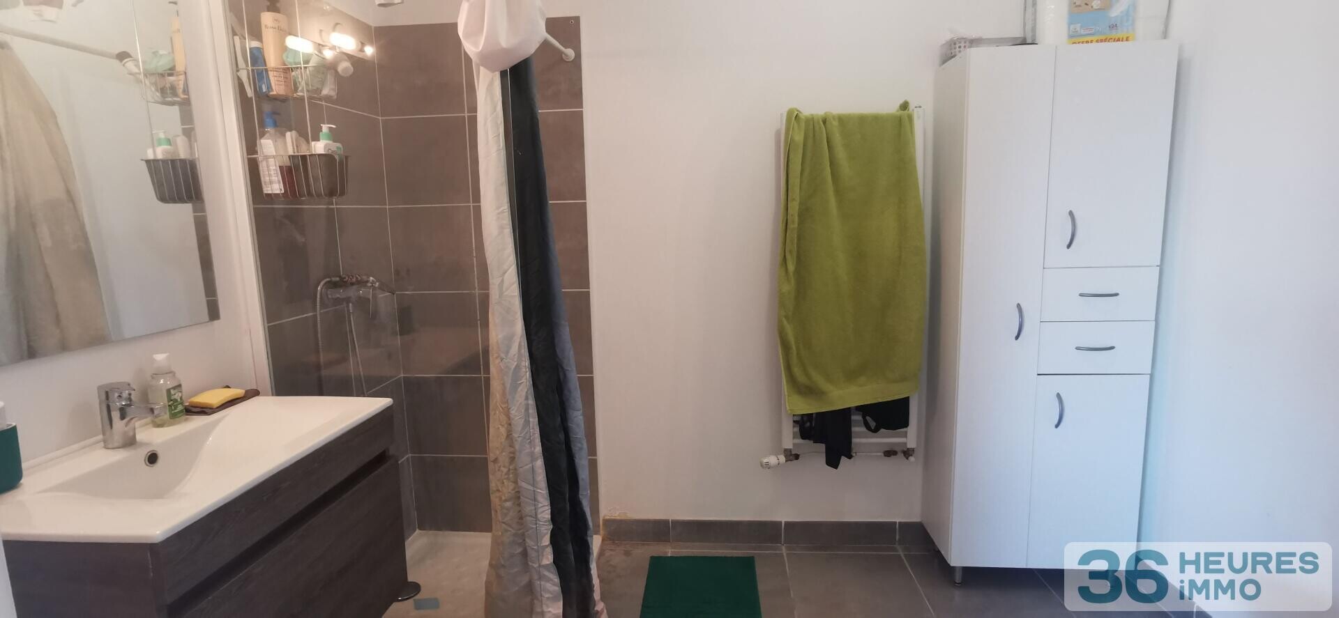 T2 loué avec terrasse et parking