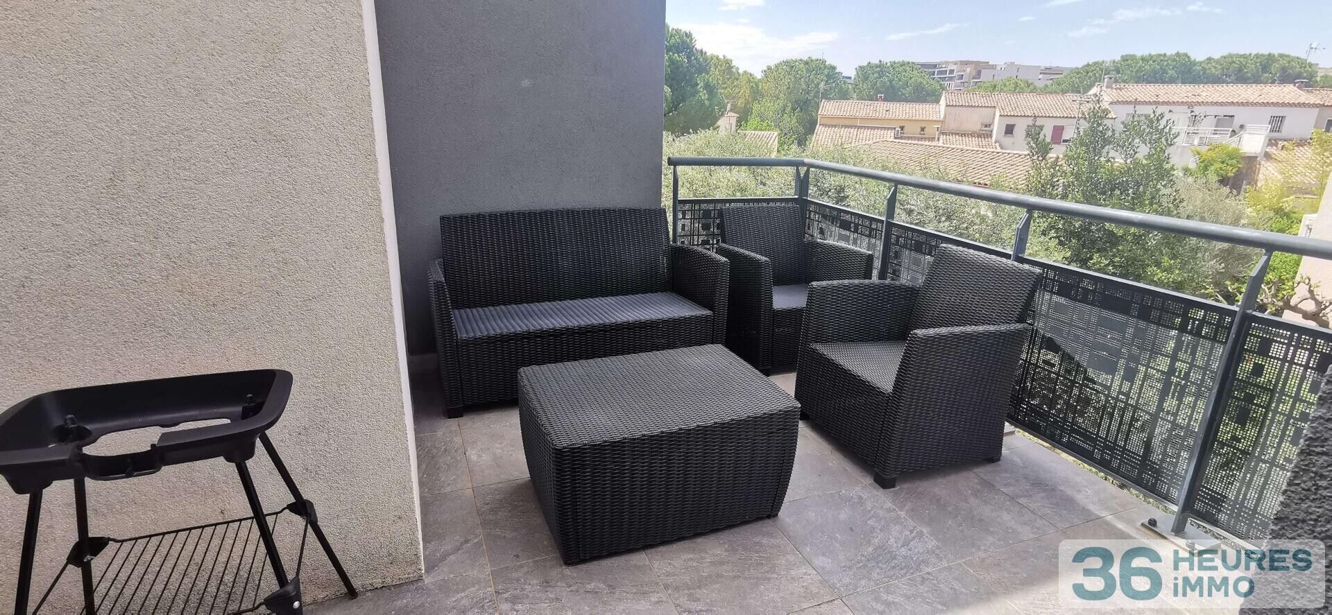 T2 loué avec terrasse et parking