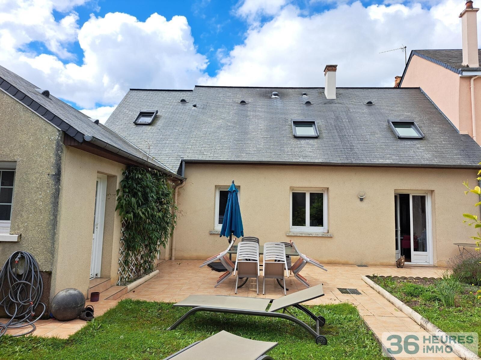 5 MIN HOPITAL - QUARTIER BOUSSINIERE - PLAIN PIED AVEC GARAGE 