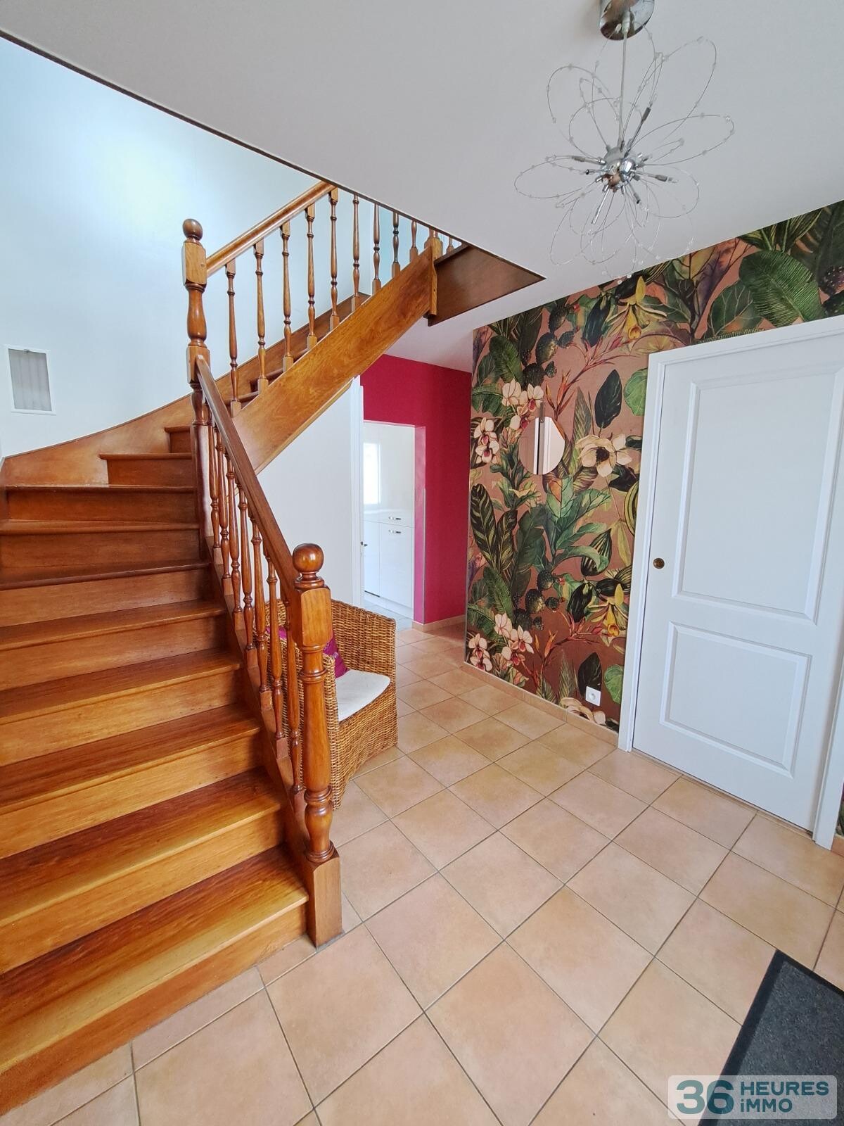 5 MIN HOPITAL - QUARTIER BOUSSINIERE - PLAIN PIED AVEC GARAGE 