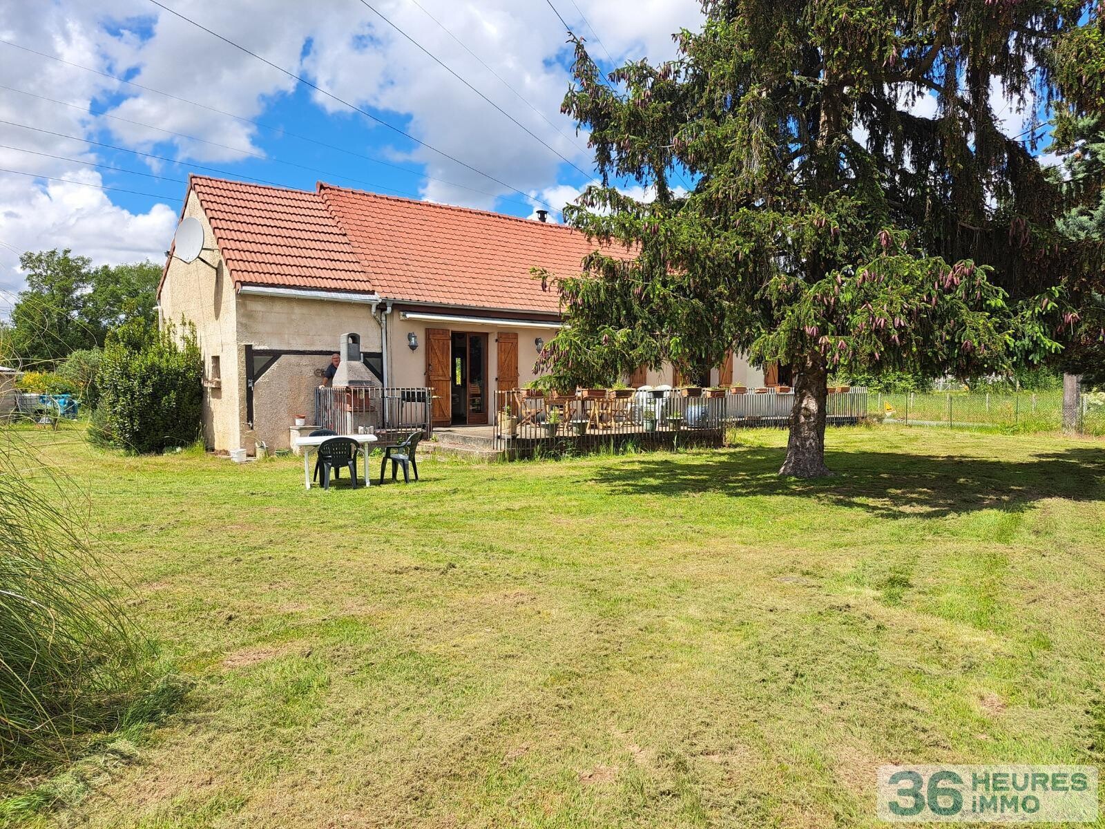 ARNAGE - PLAIN PIED AVEC TERRAIN ET DEPENDANCES