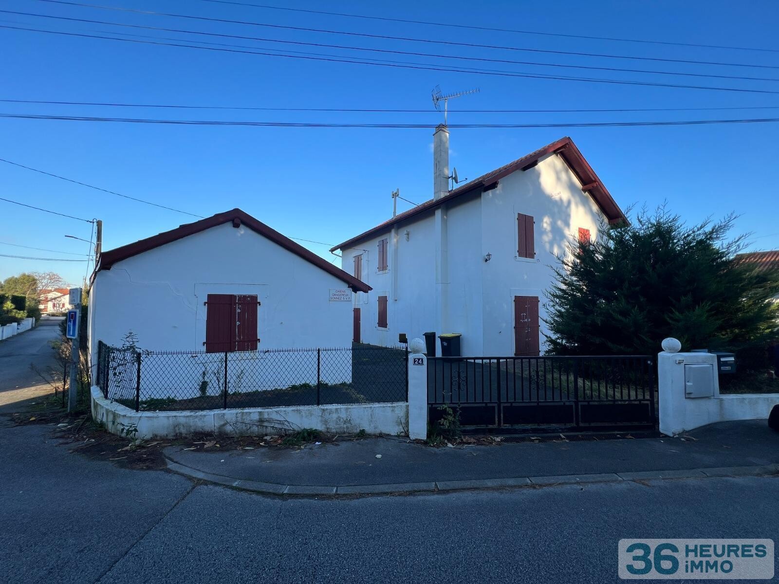 Maison avec dépendances