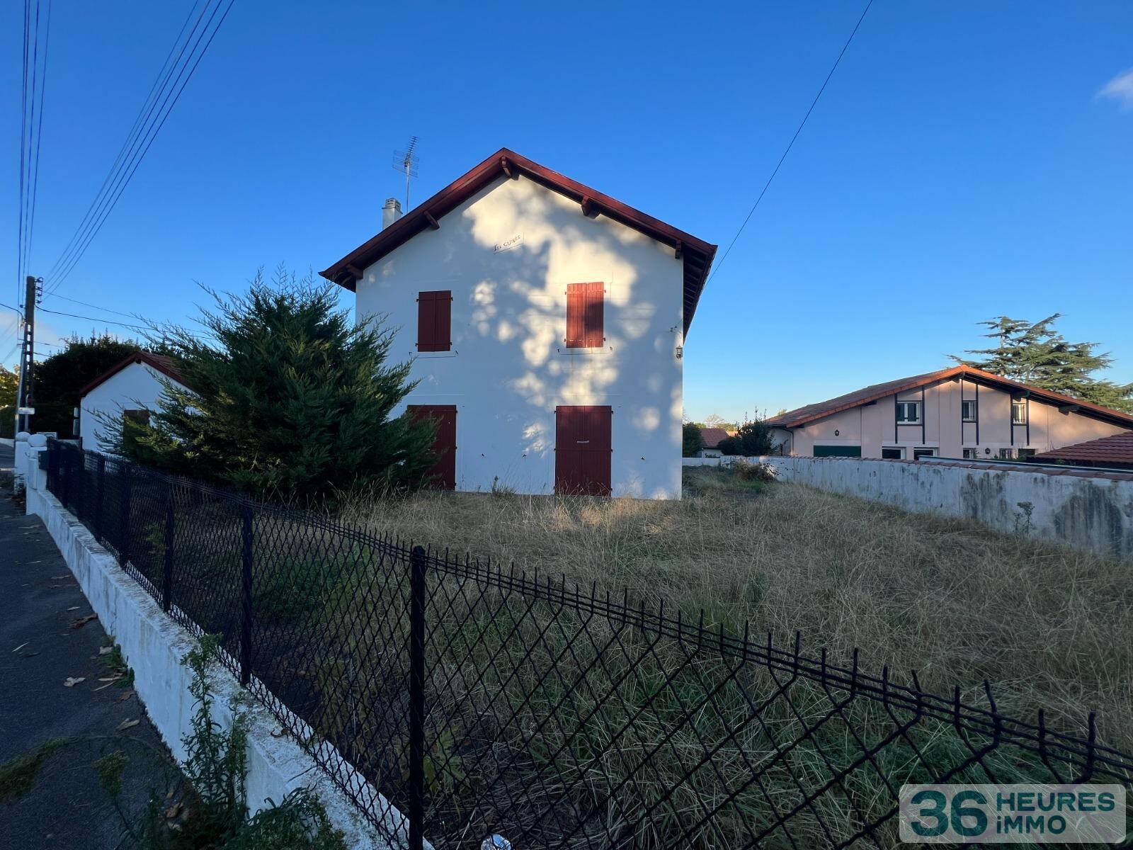 Maison avec dépendances